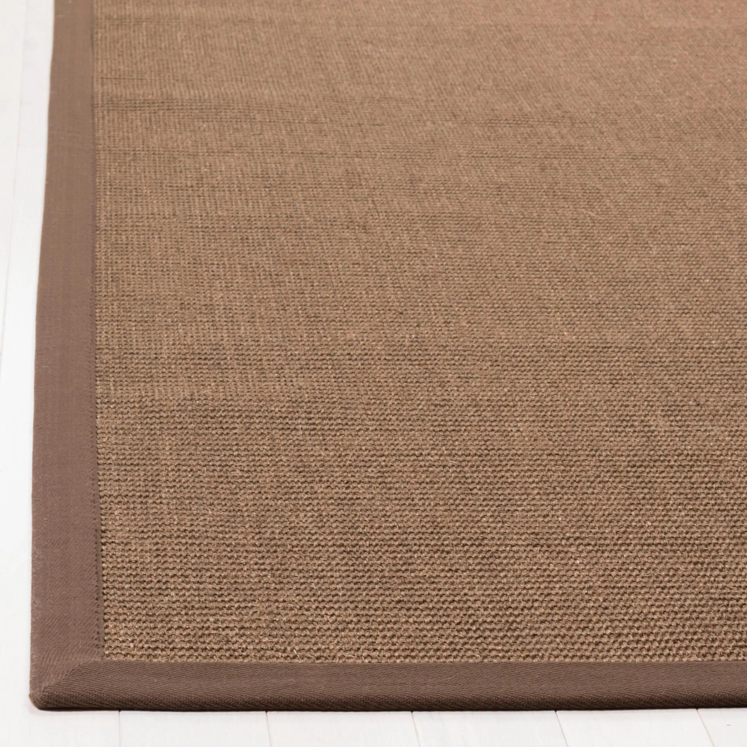 SAFAVIEH Natural Fiber Madelyn Border Sisal Rug