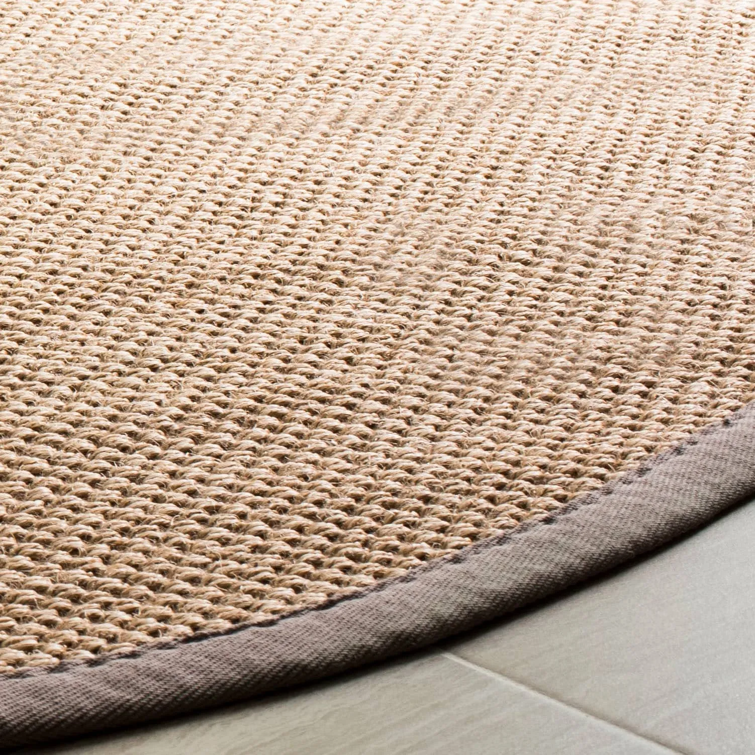 SAFAVIEH Natural Fiber Venus Casual Border Sisal Rug