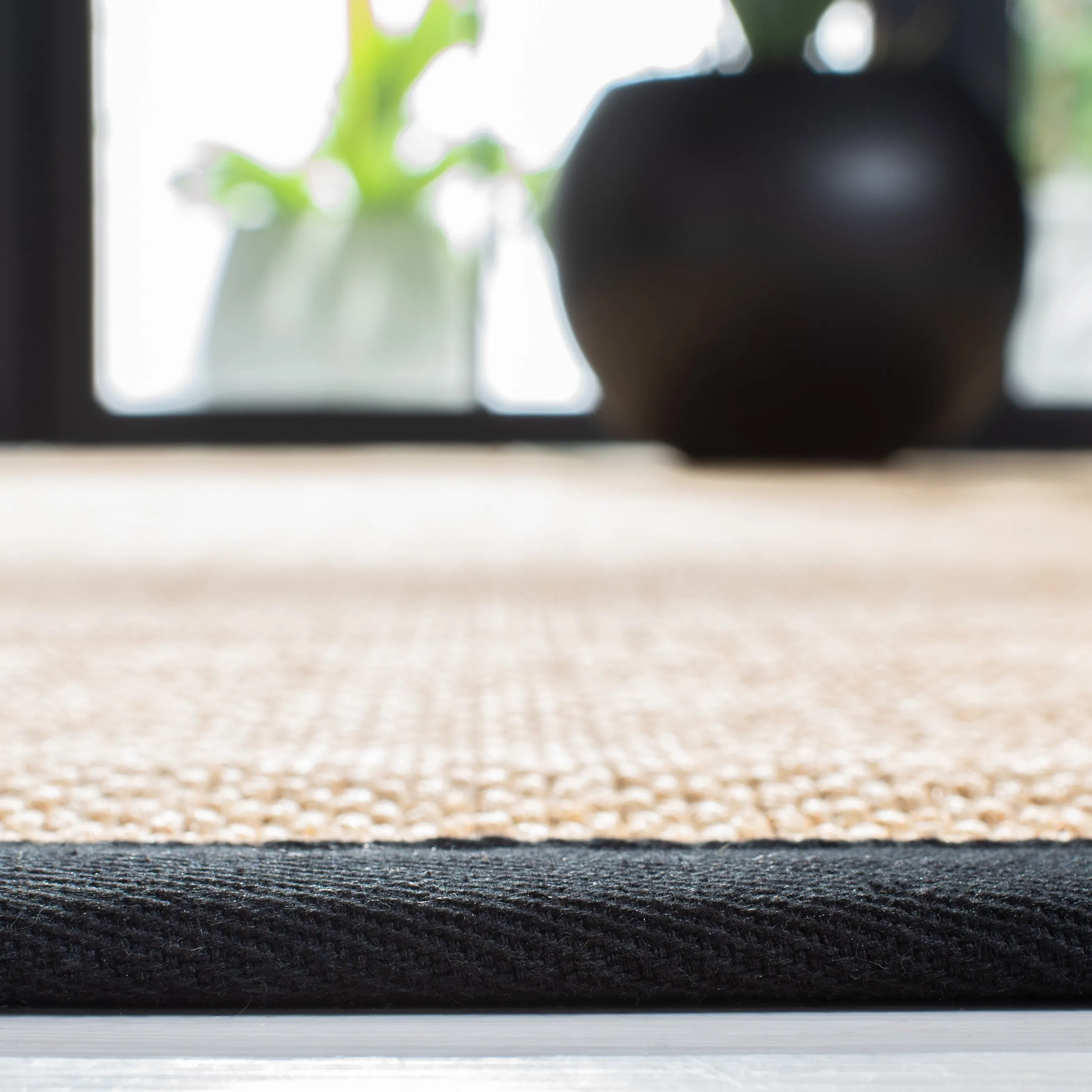 SAFAVIEH Natural Fiber Venus Casual Border Sisal Rug