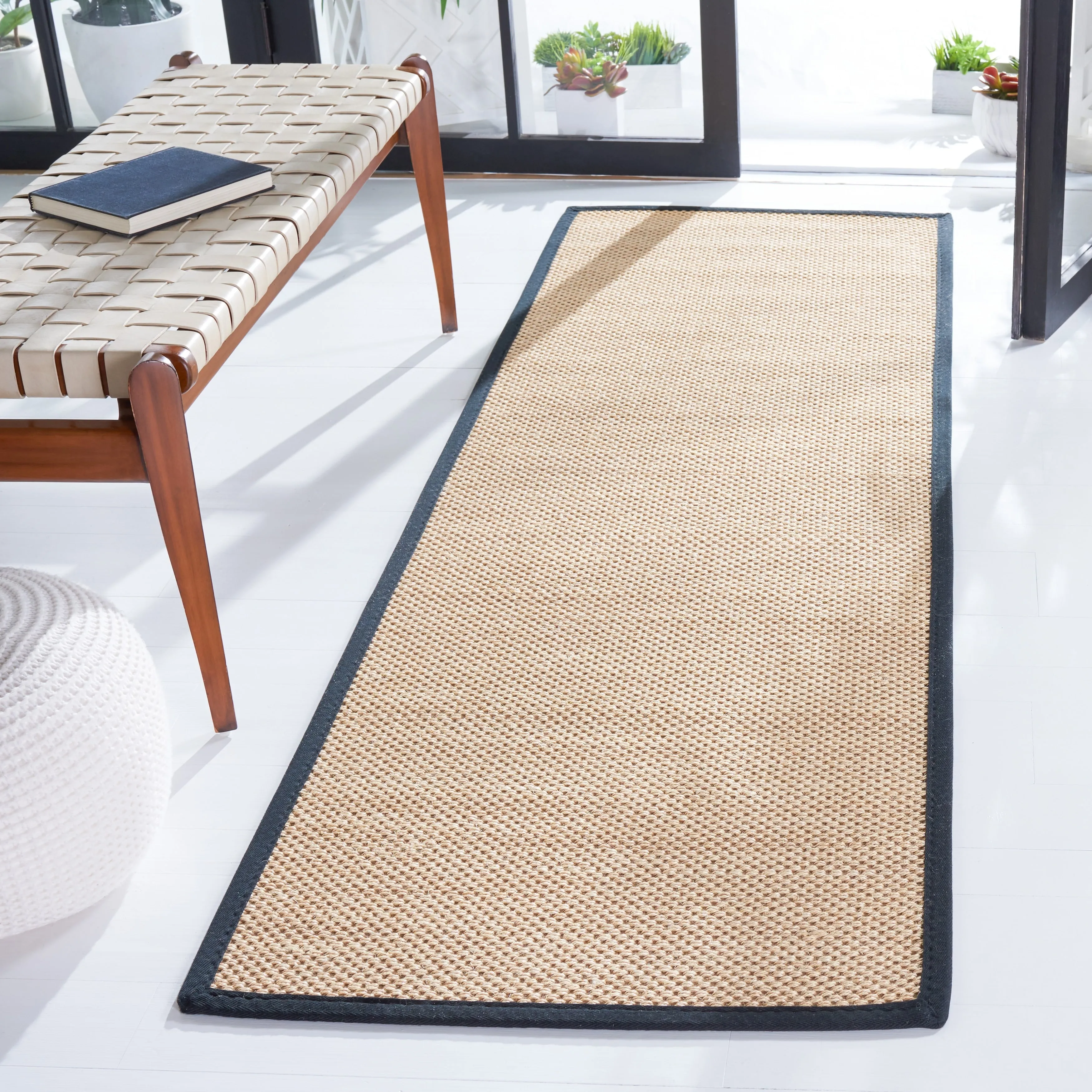 SAFAVIEH Natural Fiber Venus Casual Border Sisal Rug
