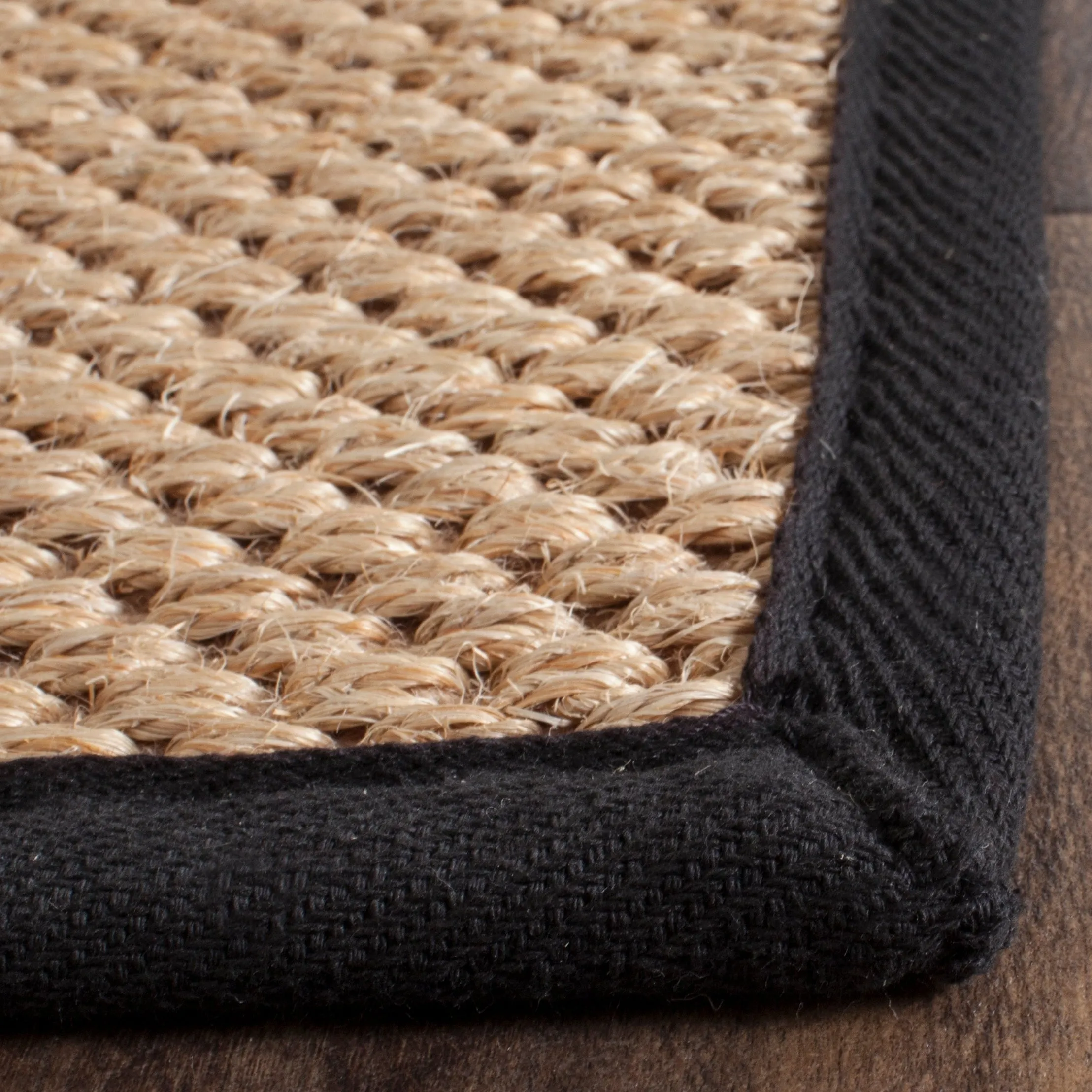 SAFAVIEH Natural Fiber Venus Casual Border Sisal Rug