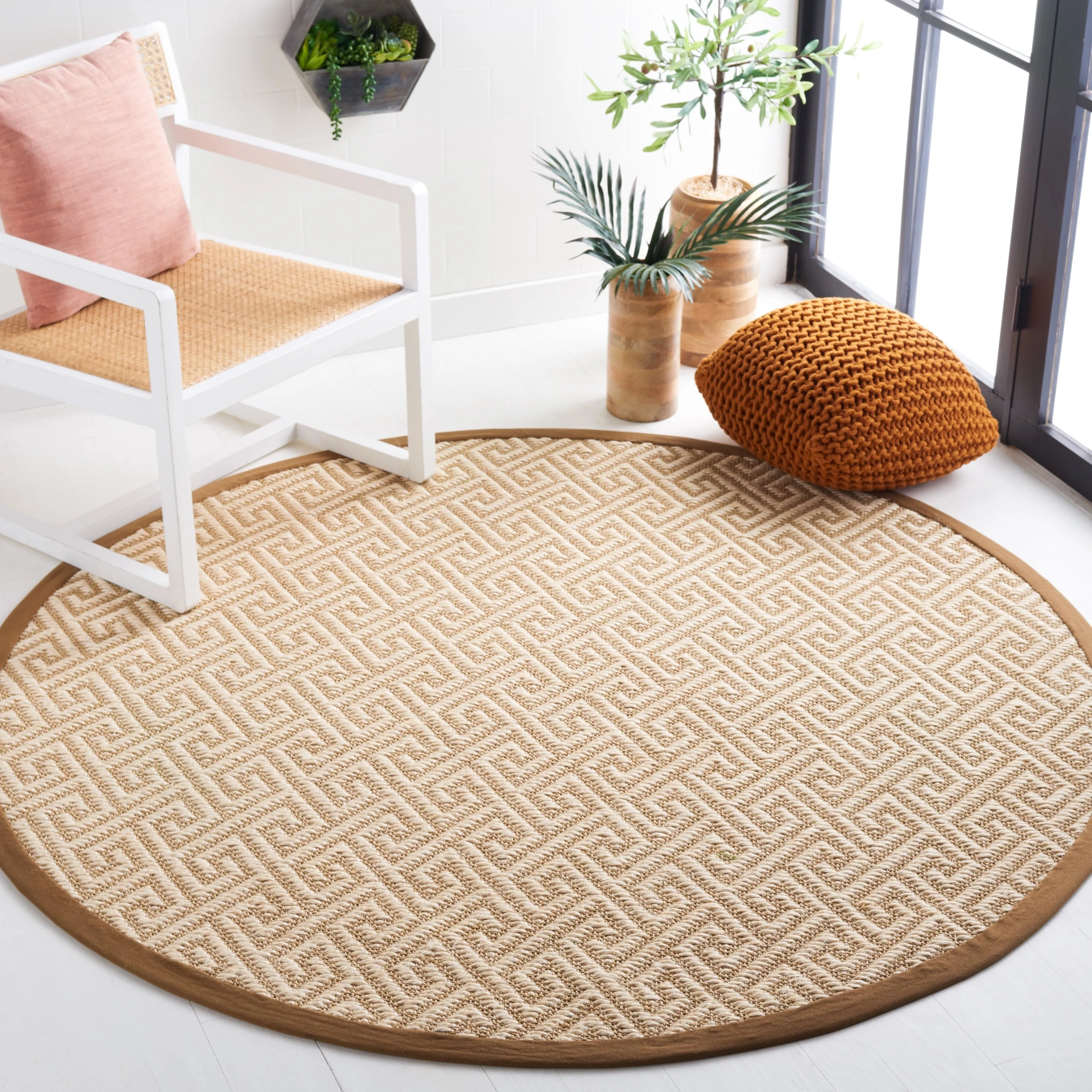 SAFAVIEH Natural Fiber Vernice Greek Key Sisal Rug