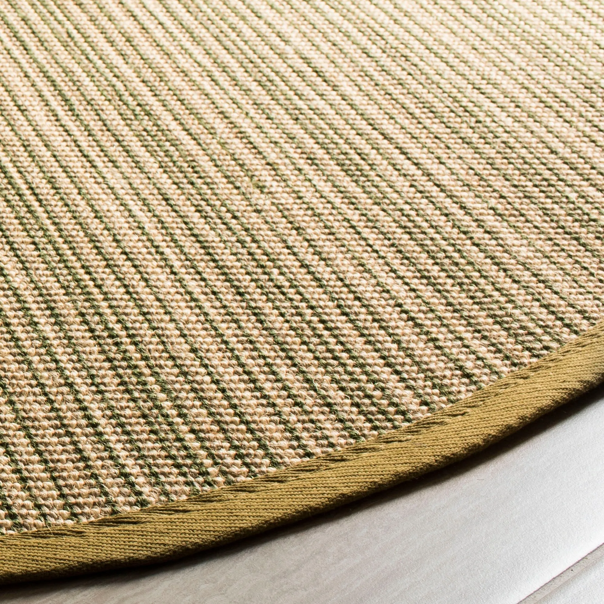 SAFAVIEH Natural Fiber Virgia Sisal Rug