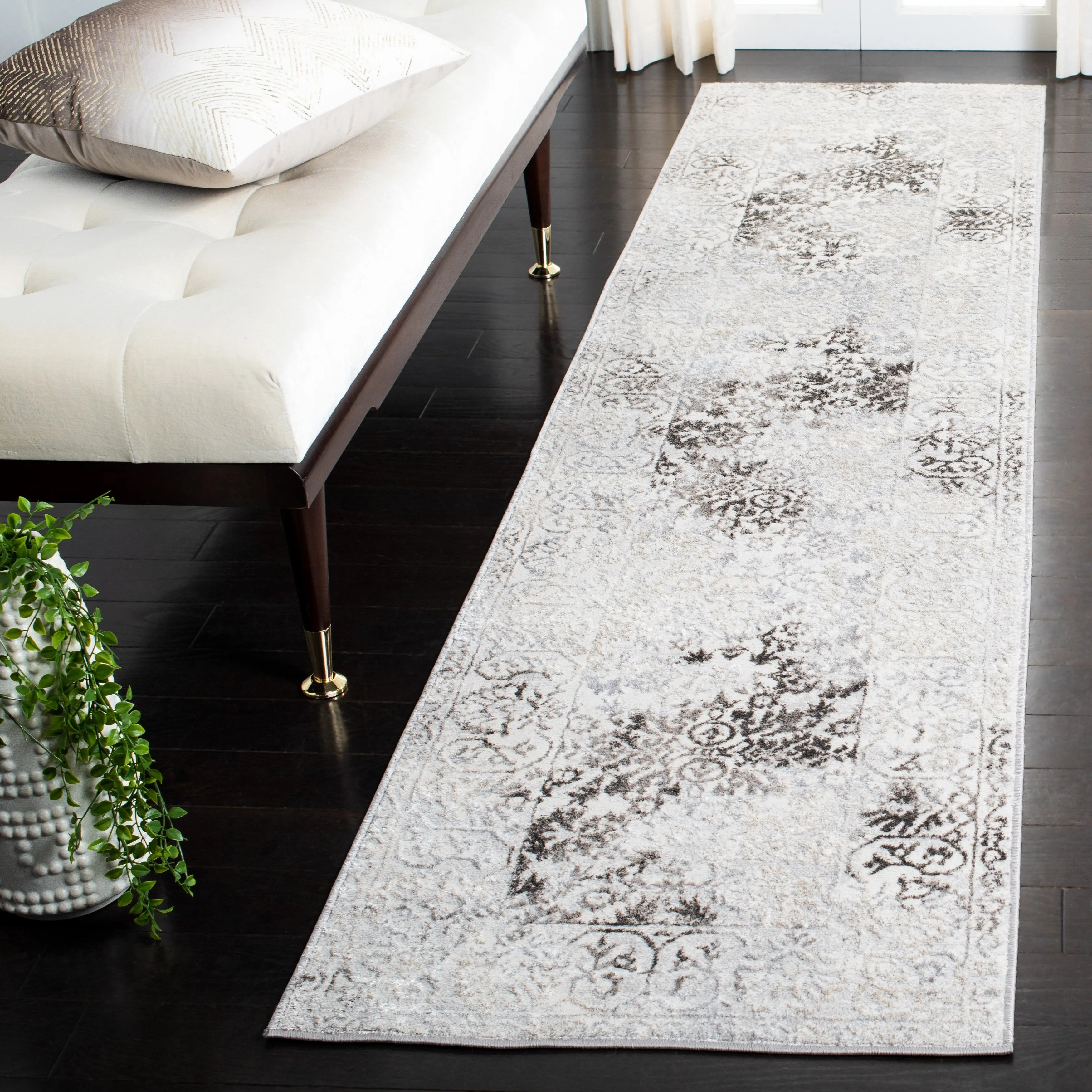 SAFAVIEH Orchard Lera Vintage Distressed Rug