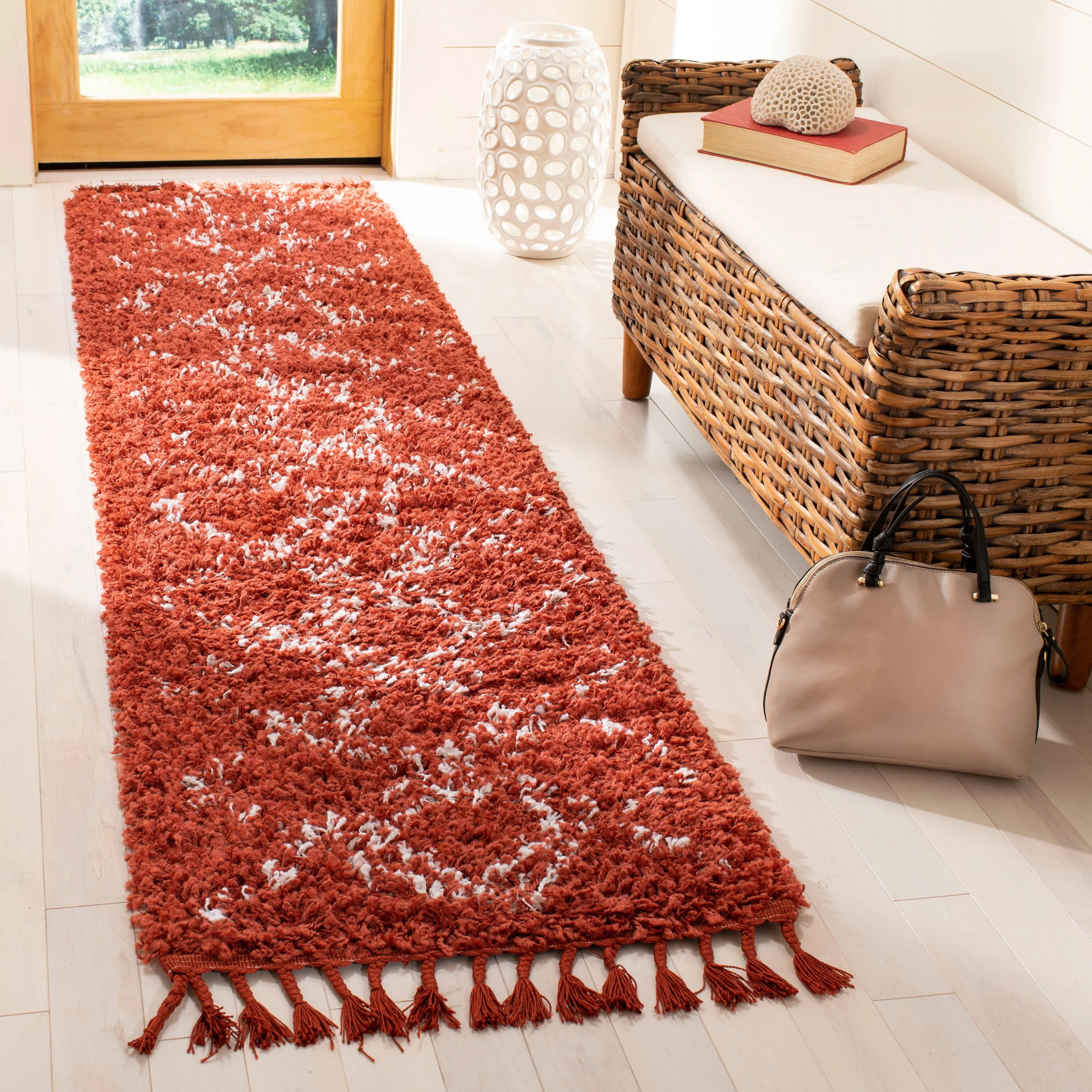 SAFAVIEH Pro Lux Shag Nazmije Moroccan Tassel 2.4-inch Thick