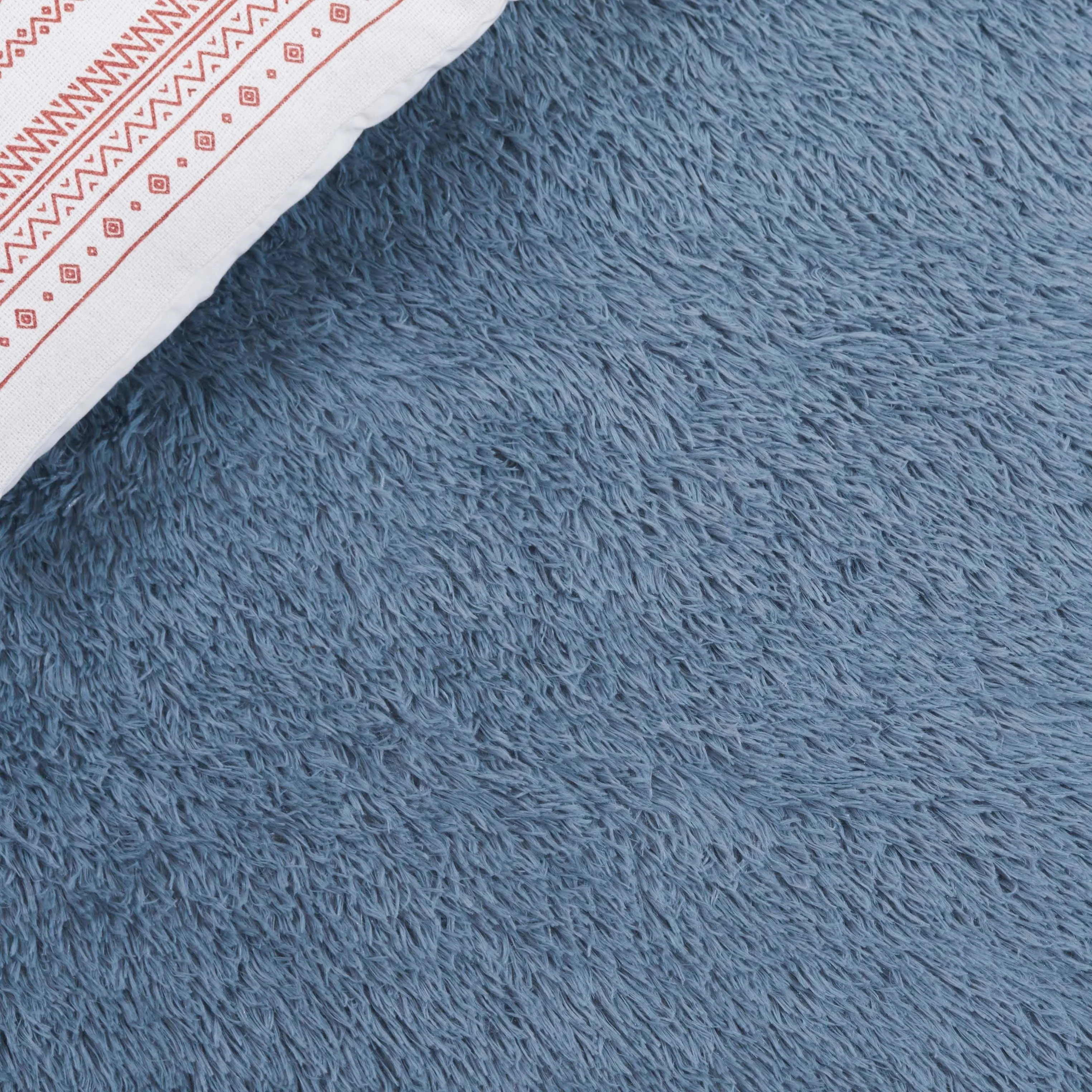 SAFAVIEH Rainbow Remzija Shag Rug