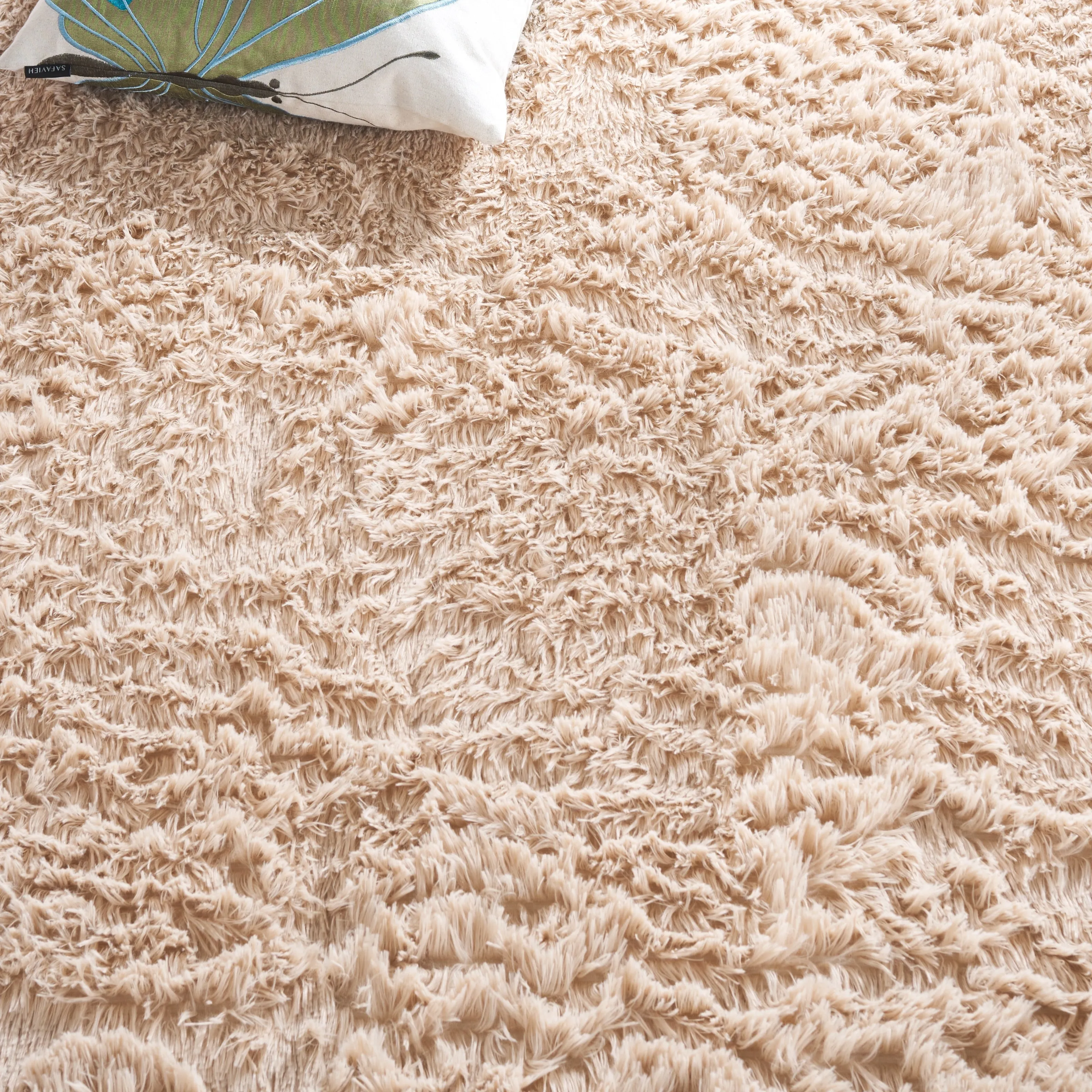 SAFAVIEH Rainbow Remzija Shag Rug