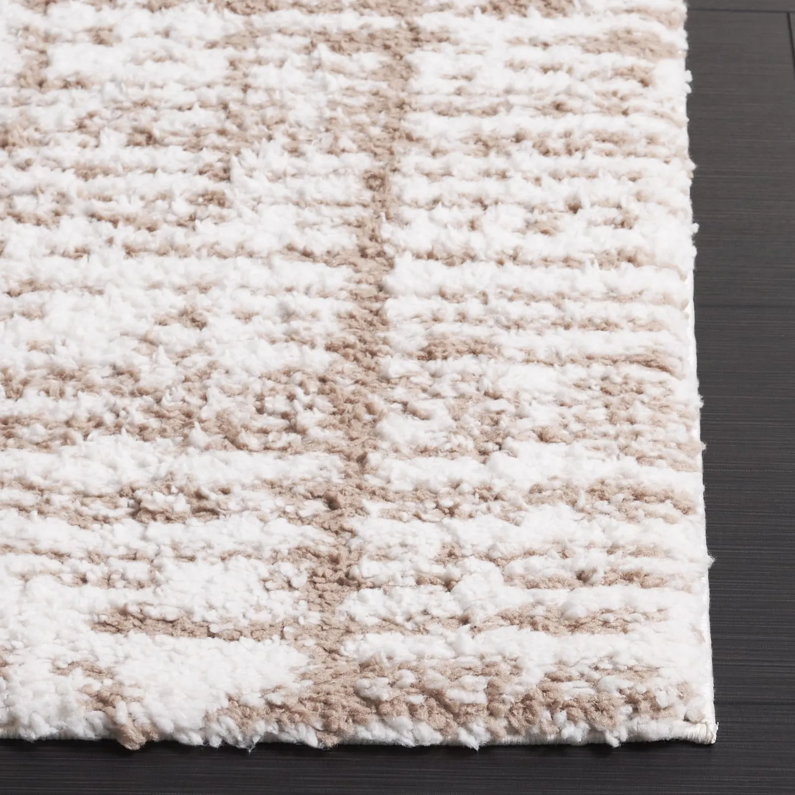 SAFAVIEH Rumi Shag Parthenia Shag Rug