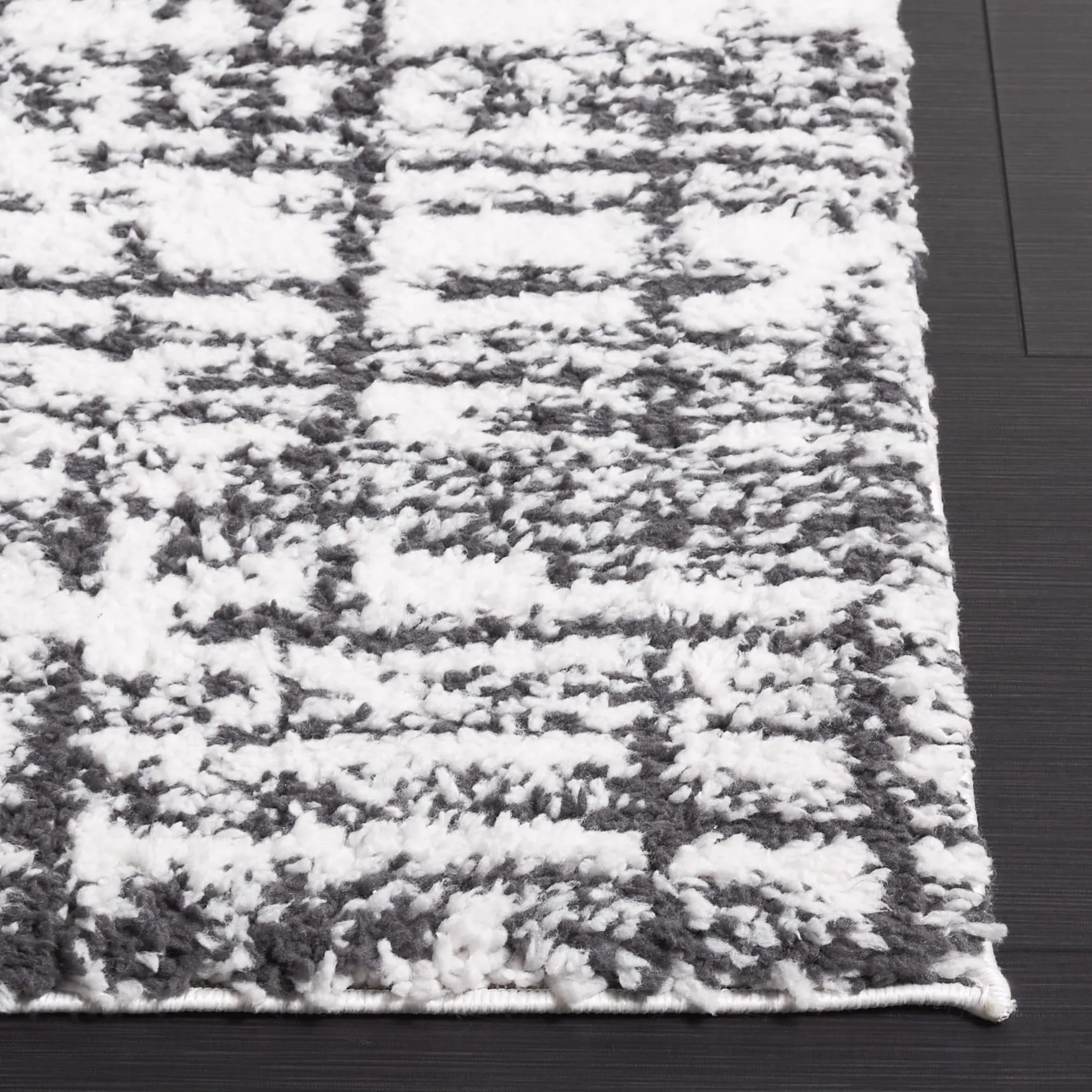 SAFAVIEH Rumi Shag Parthenia Shag Rug