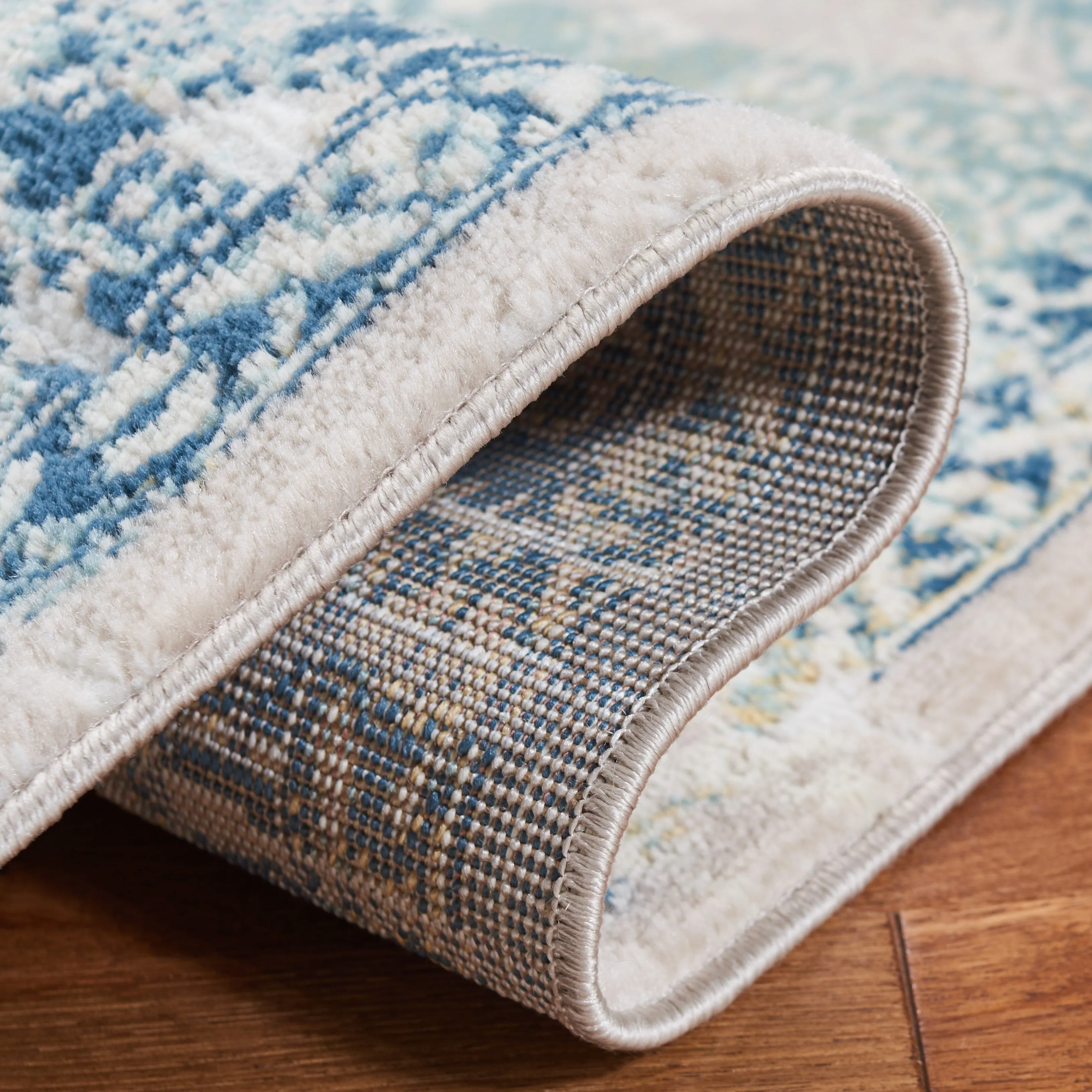 SAFAVIEH Skyler Nazan Vintage Boho Distressed Rug
