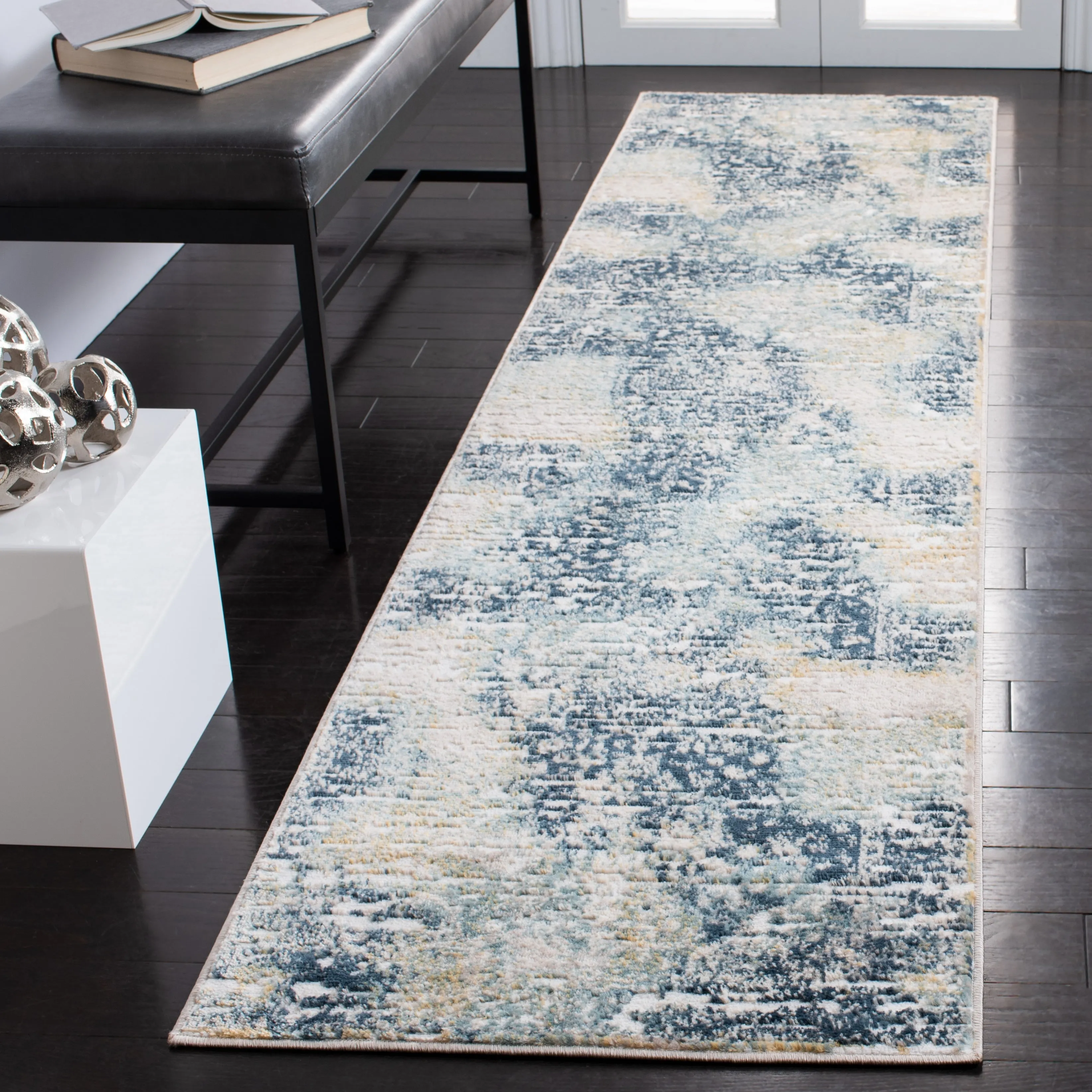 SAFAVIEH Skyler Nazan Vintage Boho Distressed Rug