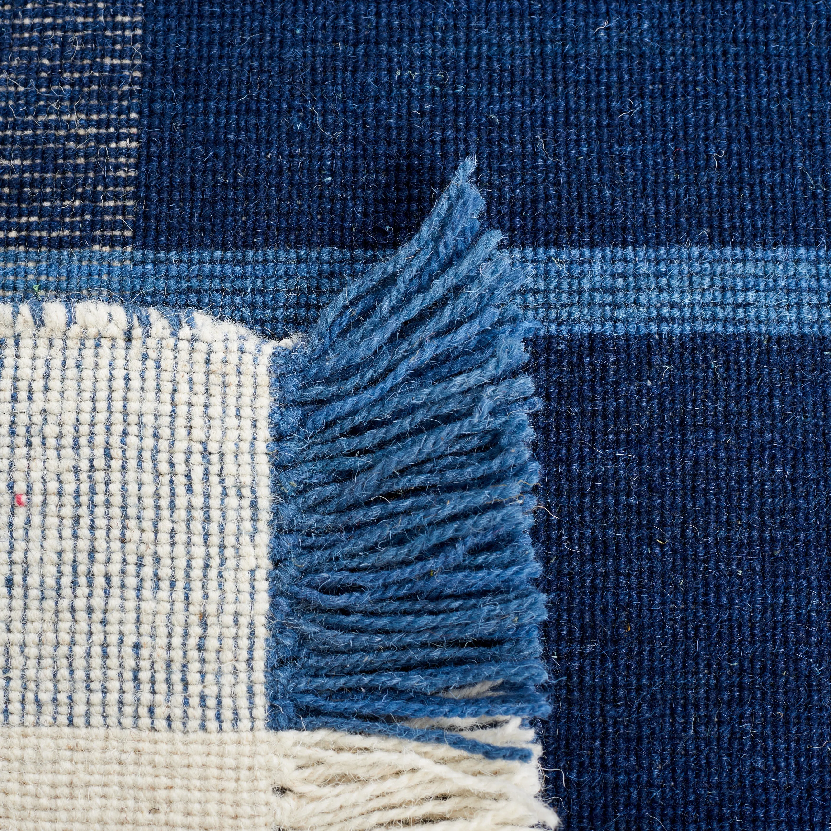 SAFAVIEH Striped Kilim Sharareh Wool Fringe Rug