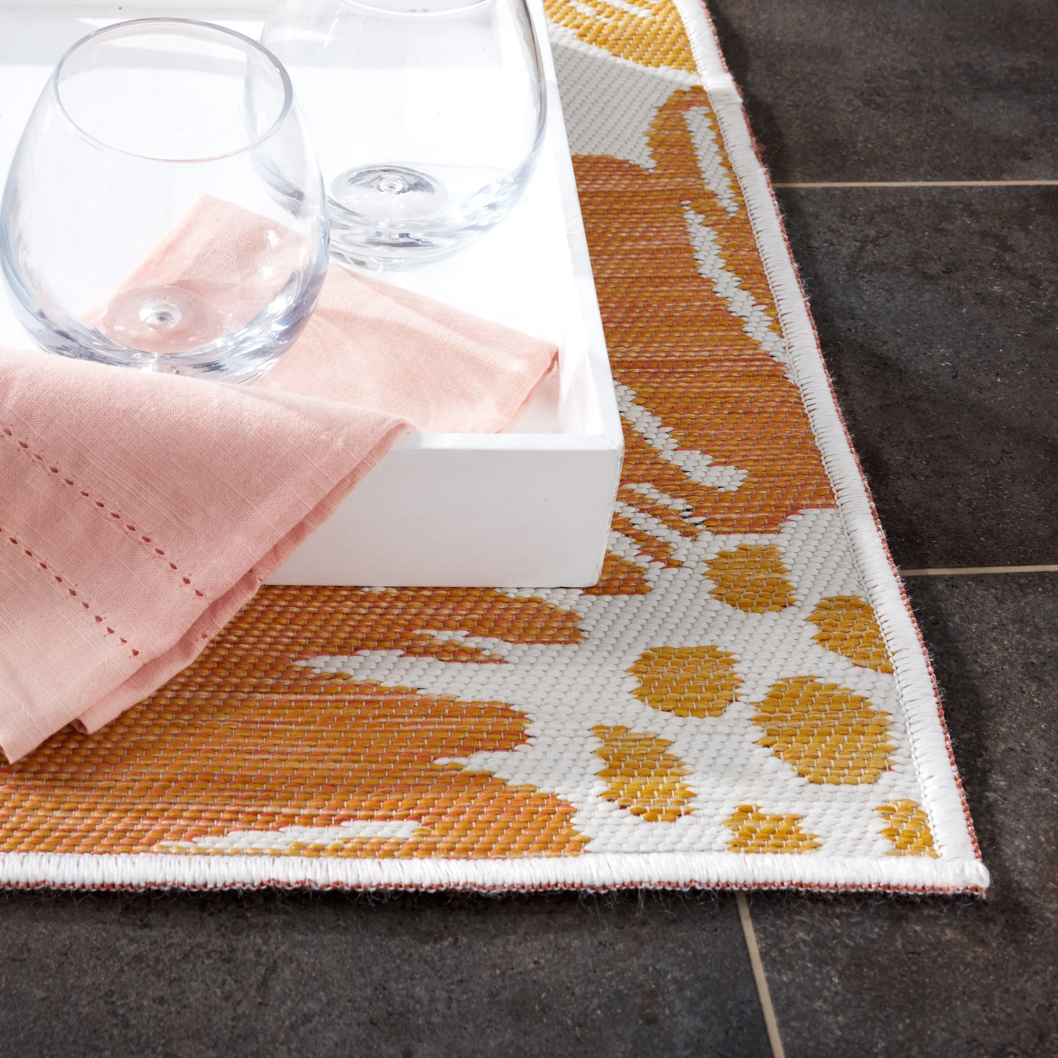 SAFAVIEH Sunrise Rosehilde Indoor/Outdoor Waterproof Rug