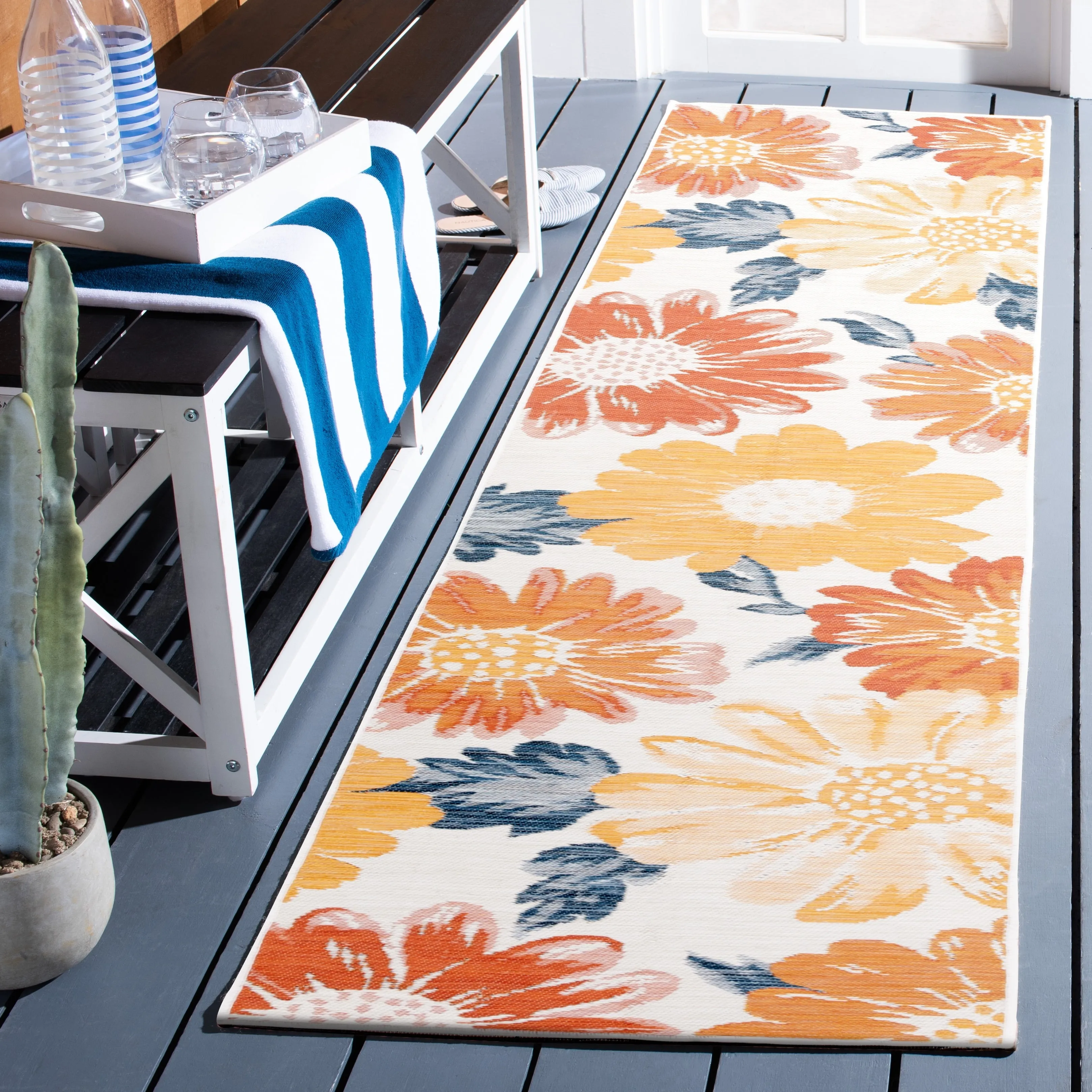 SAFAVIEH Sunrise Rosehilde Indoor/Outdoor Waterproof Rug