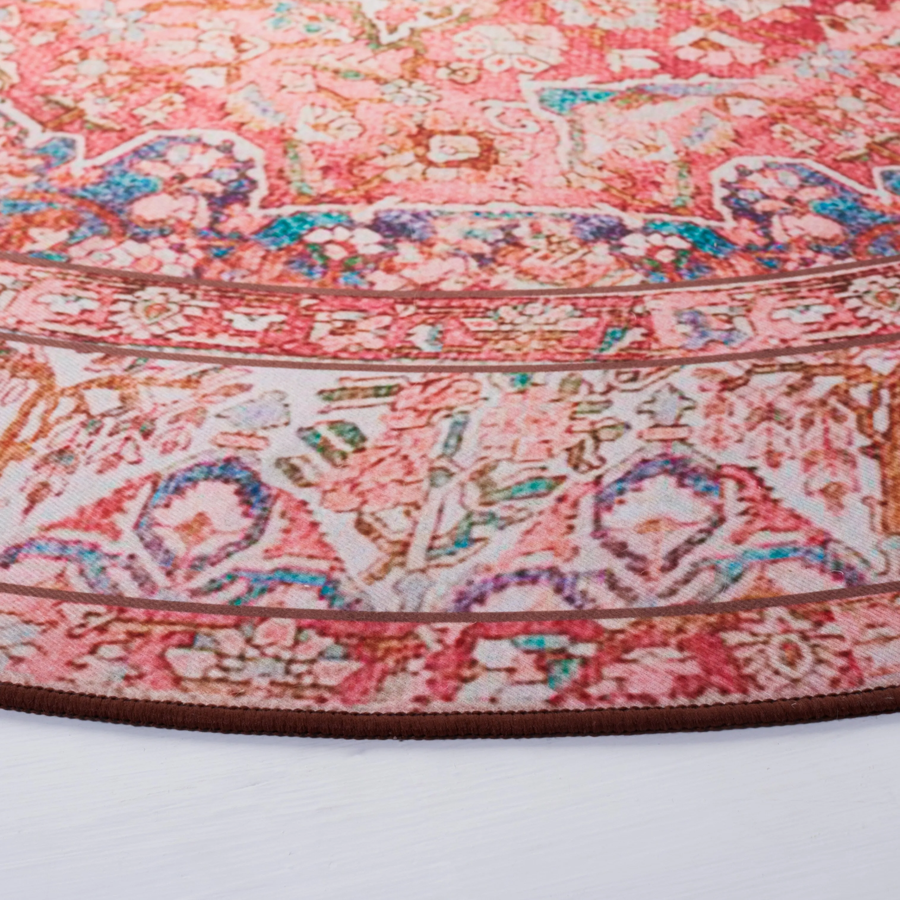 SAFAVIEH Tucson Machine Washable Slip Resistant Fedra Oriental Medallion