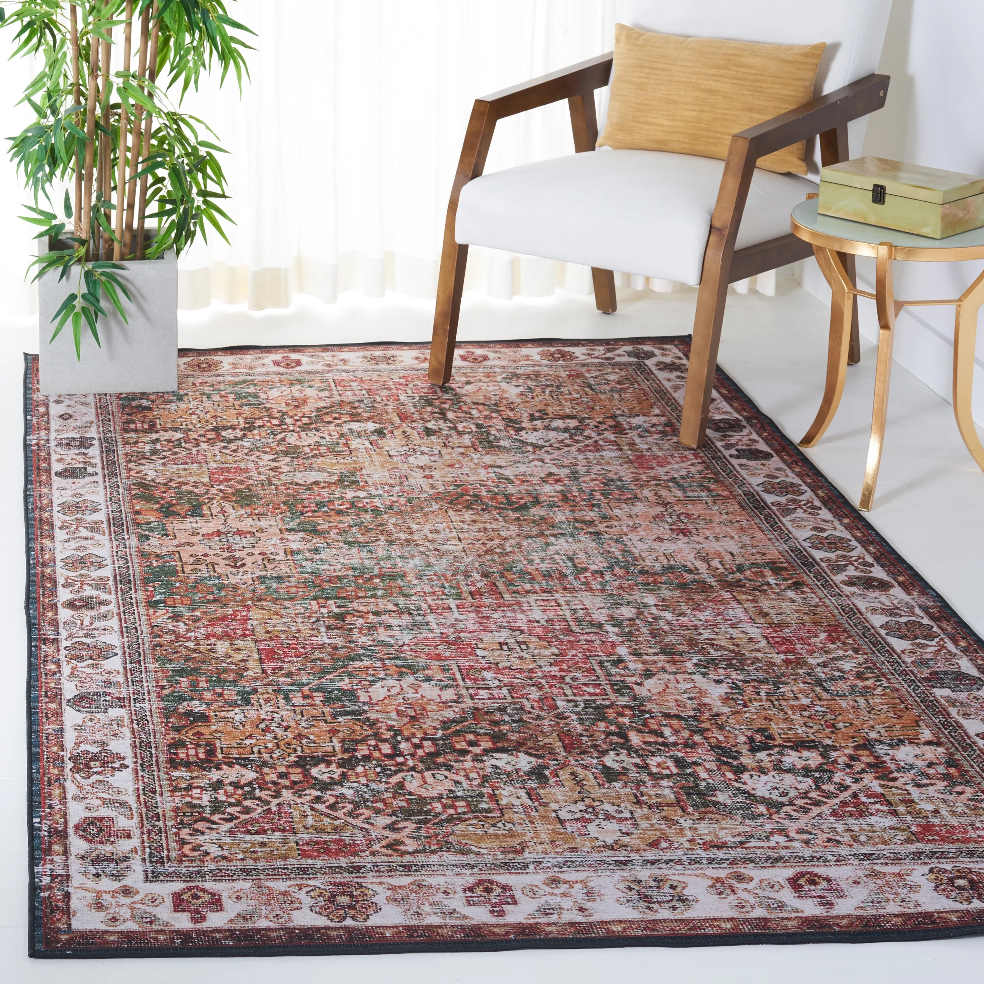 SAFAVIEH Tucson Machine Washable Slip Resistant Gena Oriental Rug
