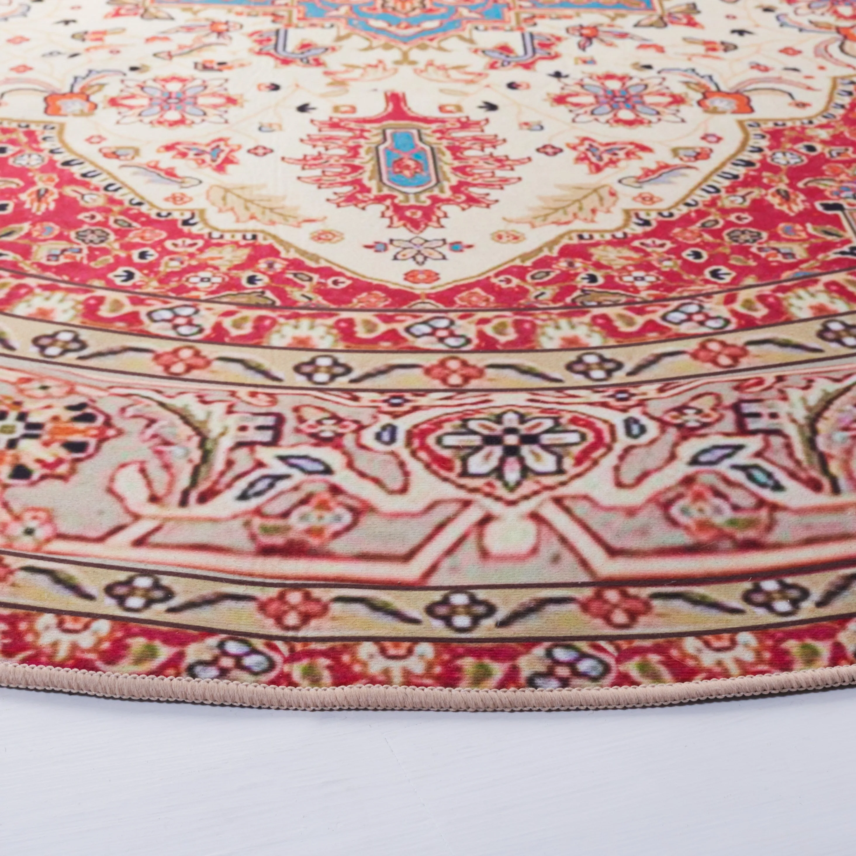 SAFAVIEH Tucson Machine Washable Slip Resistant Mazie Oriental Medallion