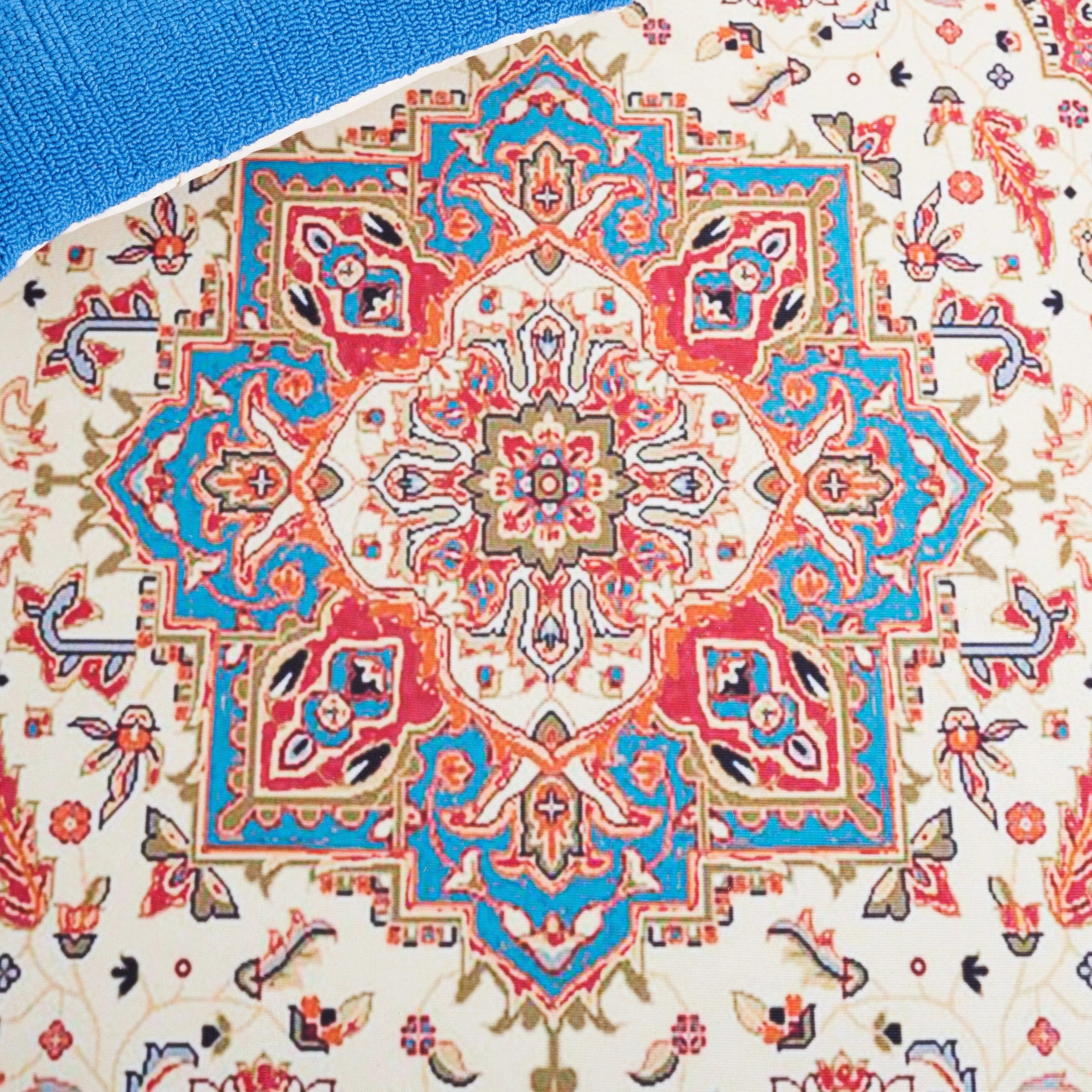 SAFAVIEH Tucson Machine Washable Slip Resistant Mazie Oriental Medallion