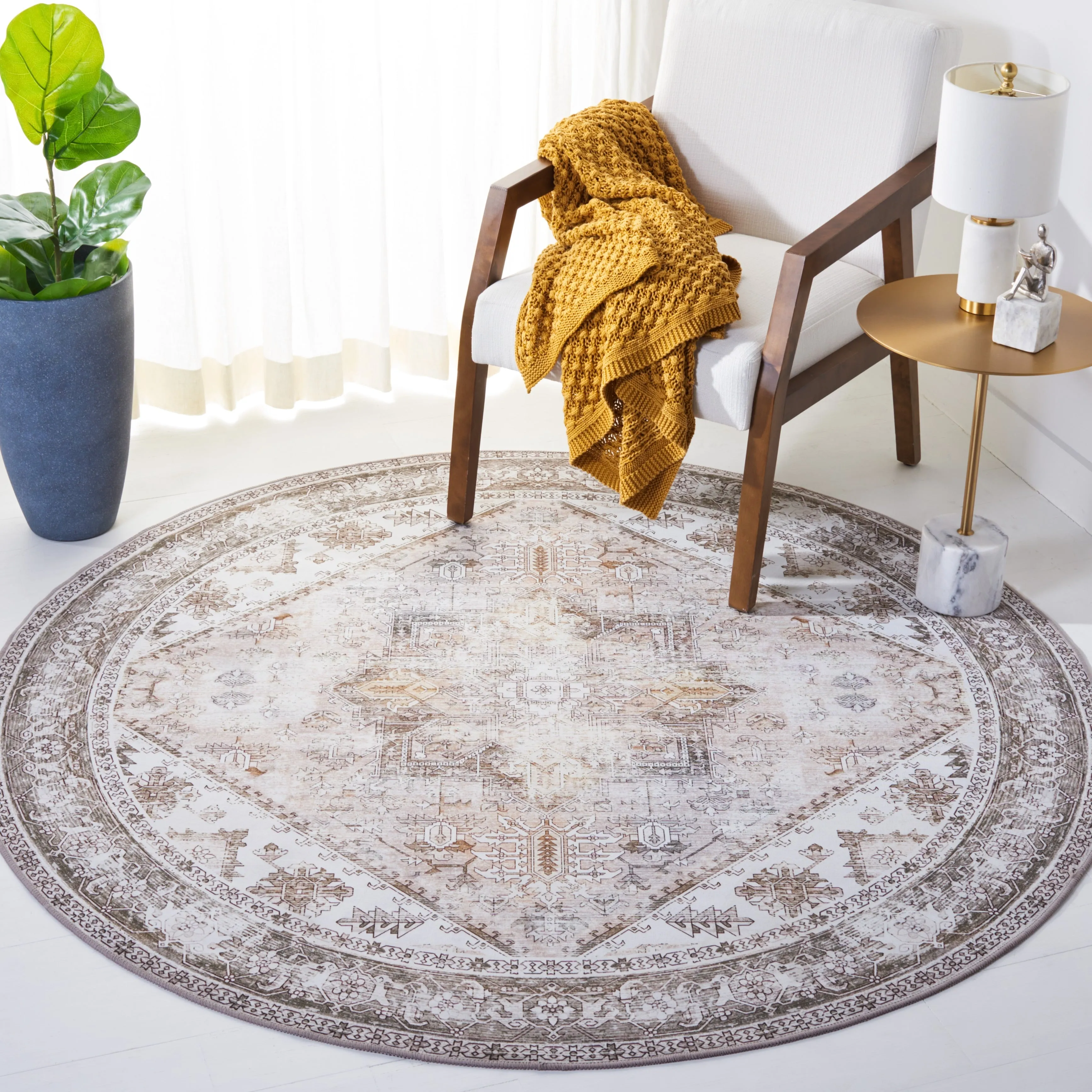 SAFAVIEH. Tucson Machine Washable Slip Resistant Therese Oriental Medallion