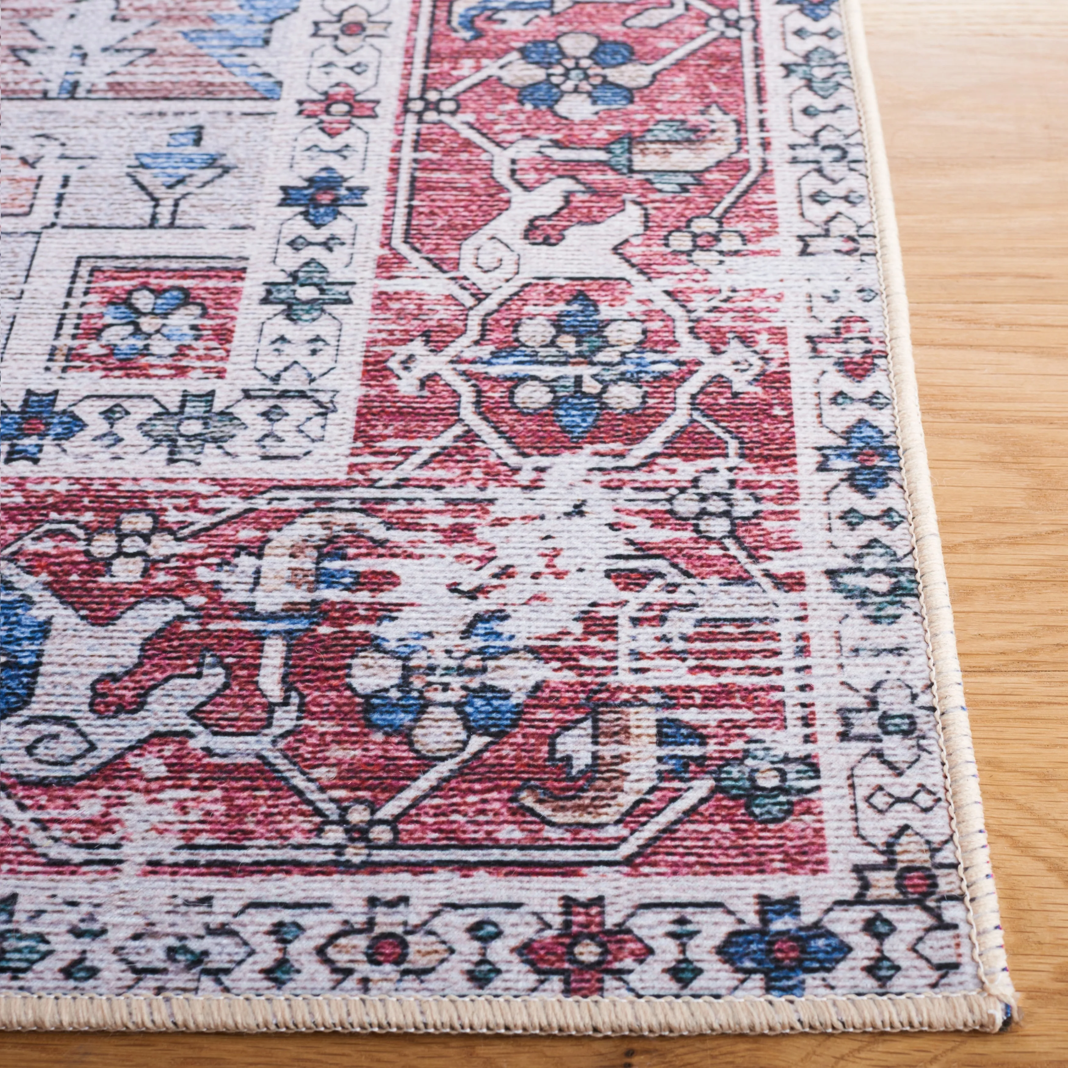 SAFAVIEH. Tucson Machine Washable Slip Resistant Therese Oriental Medallion