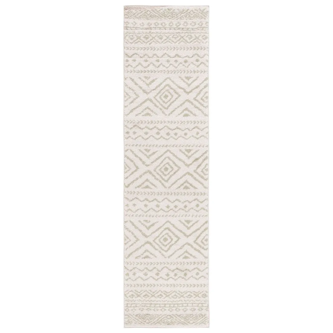 SAFAVIEH Tulum Vassilia Moroccan Boho Distressed Rug