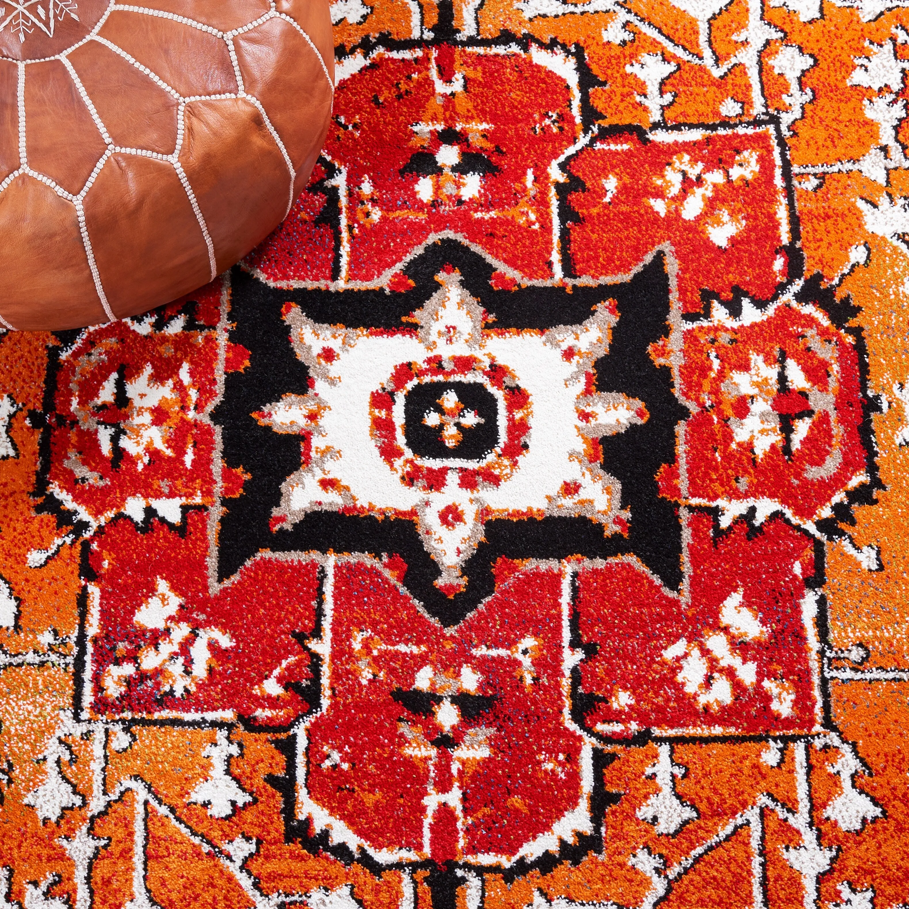 SAFAVIEH Vintage Hamadan Namita Traditional Oriental Medallion Rug