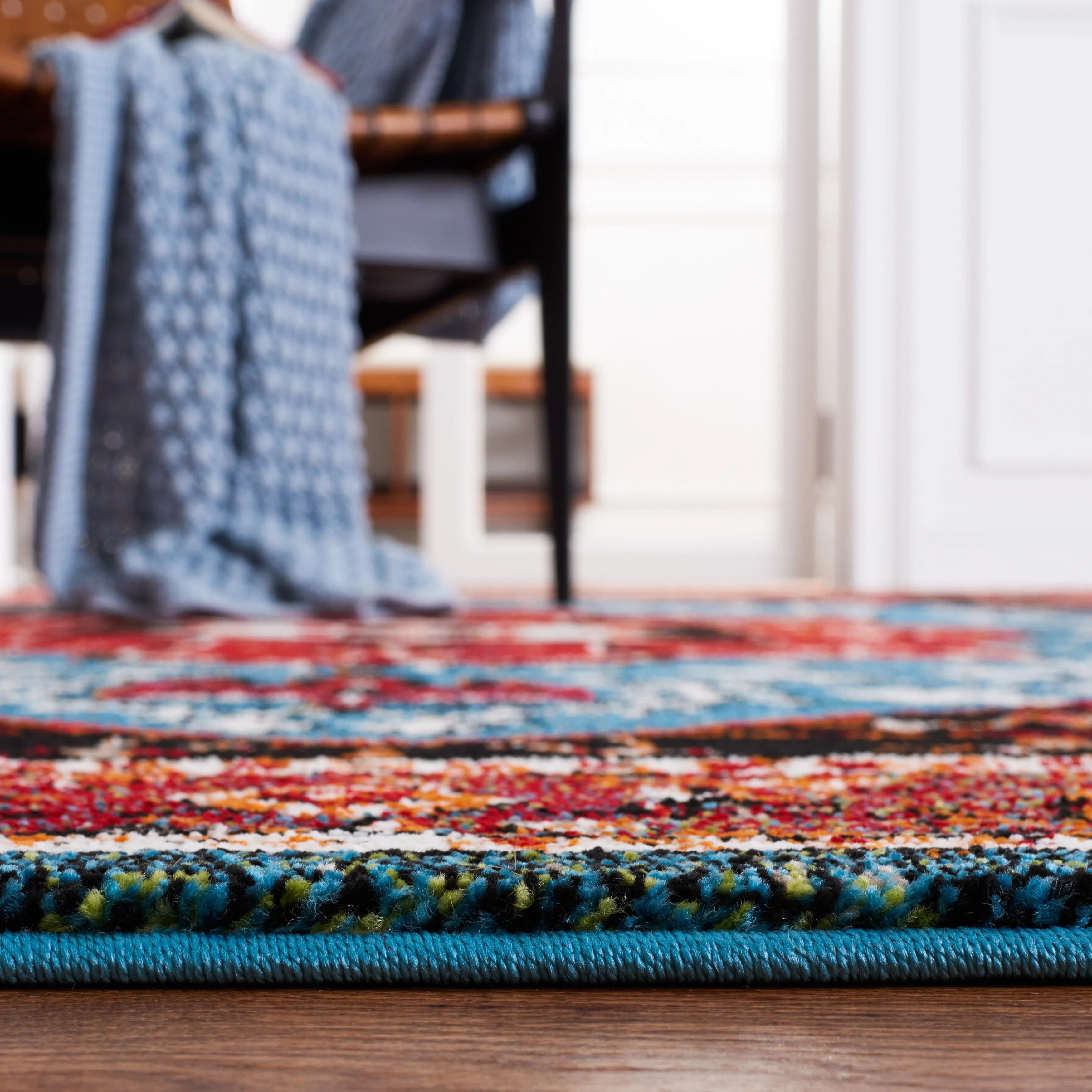 SAFAVIEH Vintage Hamadan Namita Traditional Oriental Medallion Rug
