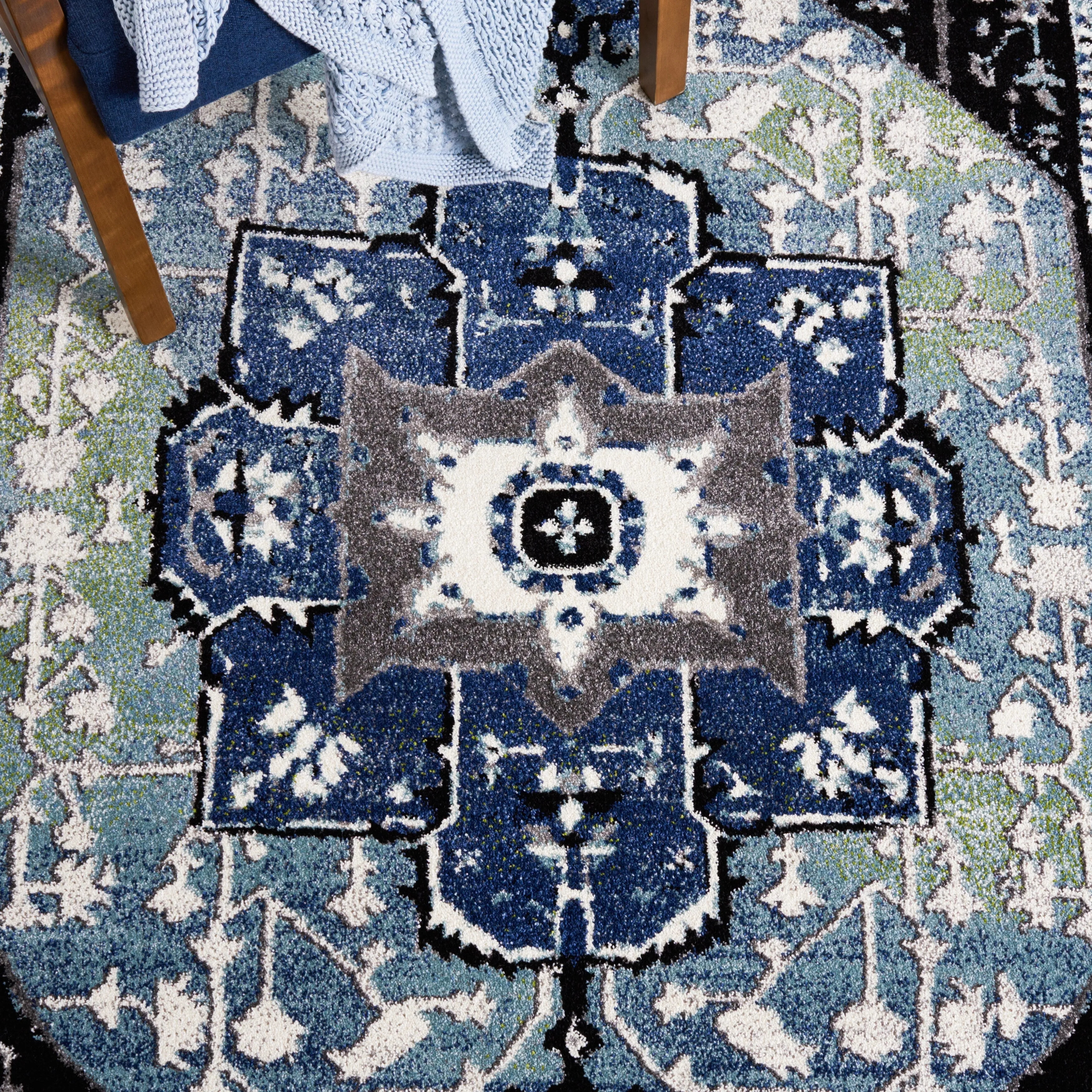 SAFAVIEH Vintage Hamadan Namita Traditional Oriental Medallion Rug