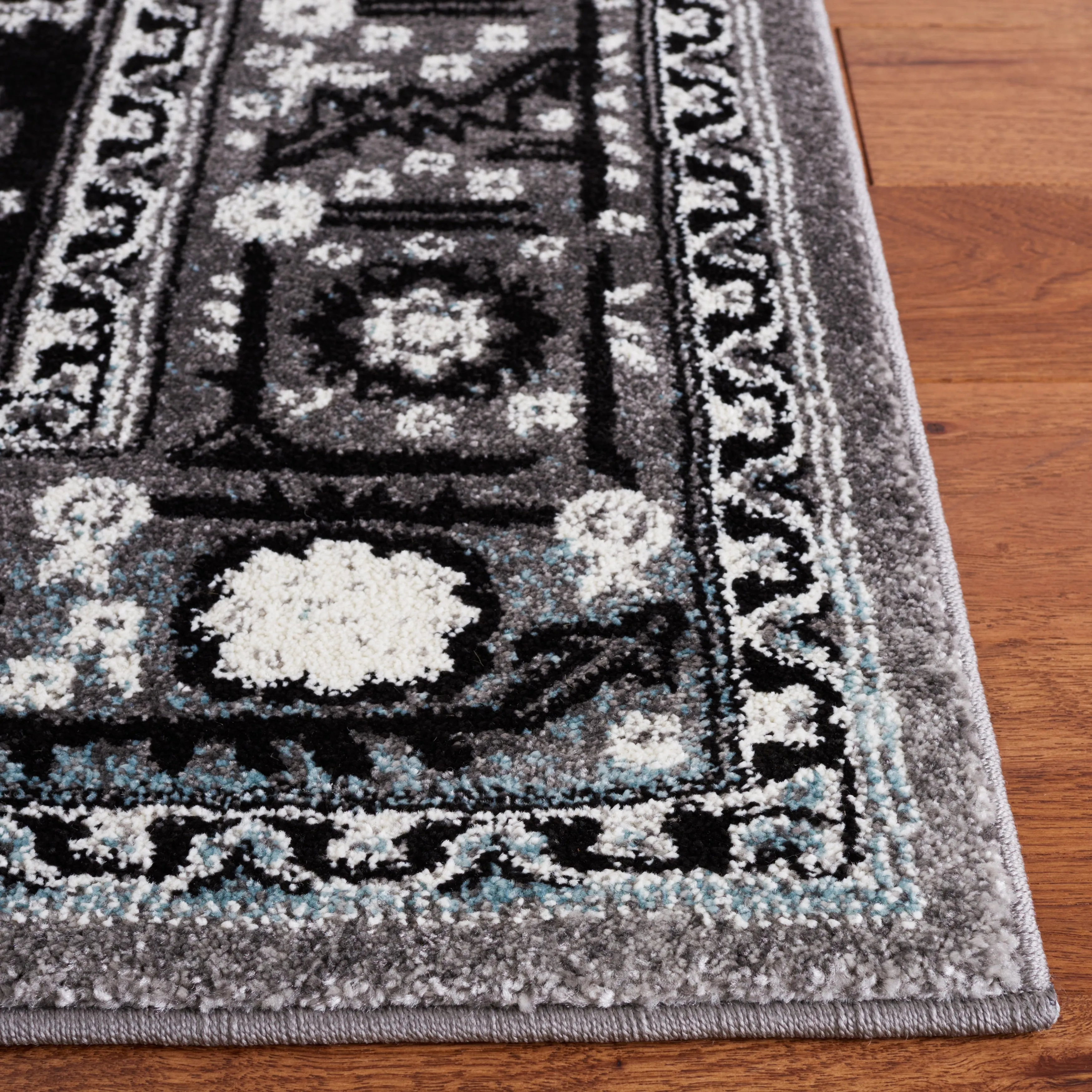 SAFAVIEH Vintage Hamadan Nunuta Oriental Medallion Rug