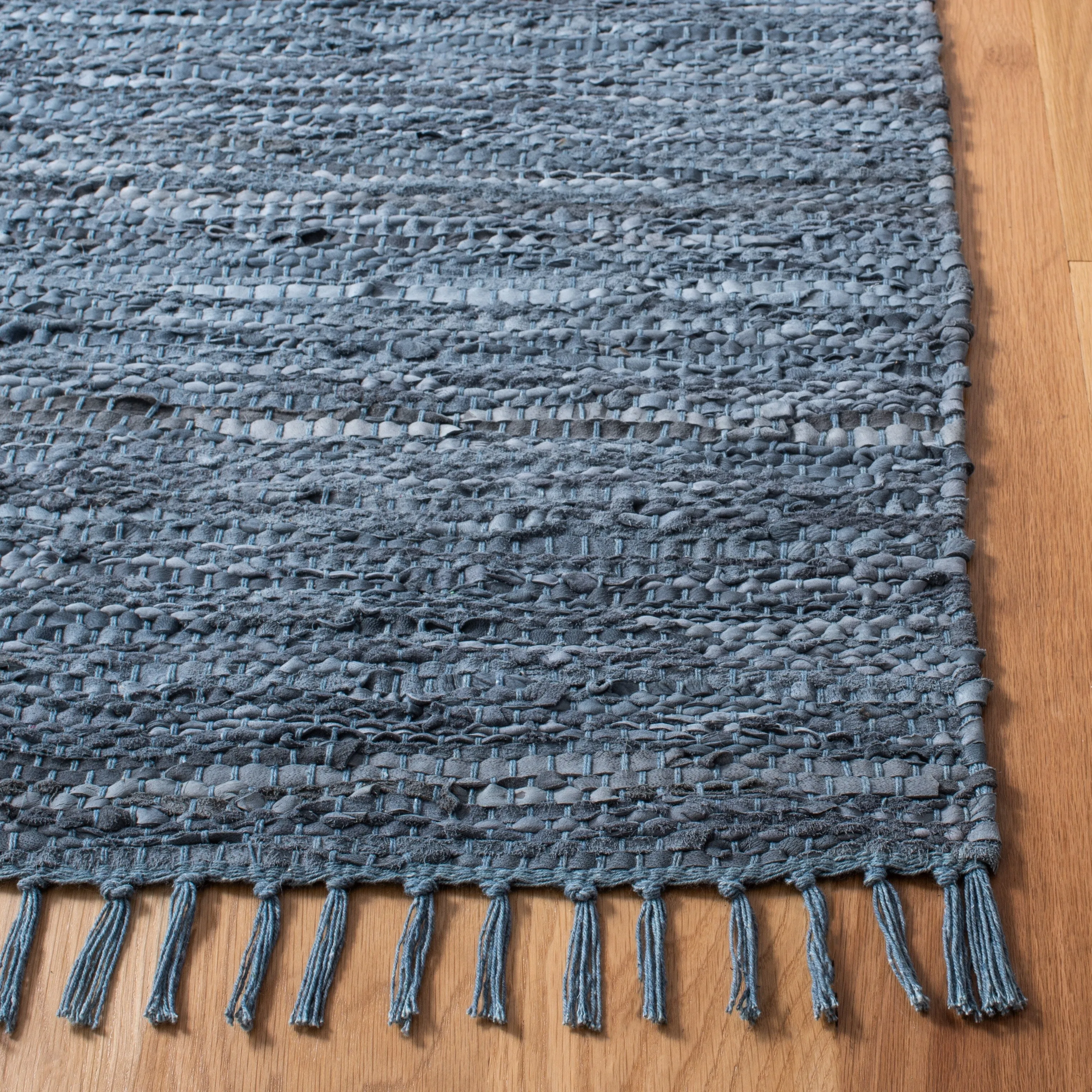 SAFAVIEH Vintage Leather Cindie Flatweave Rug with Fringe