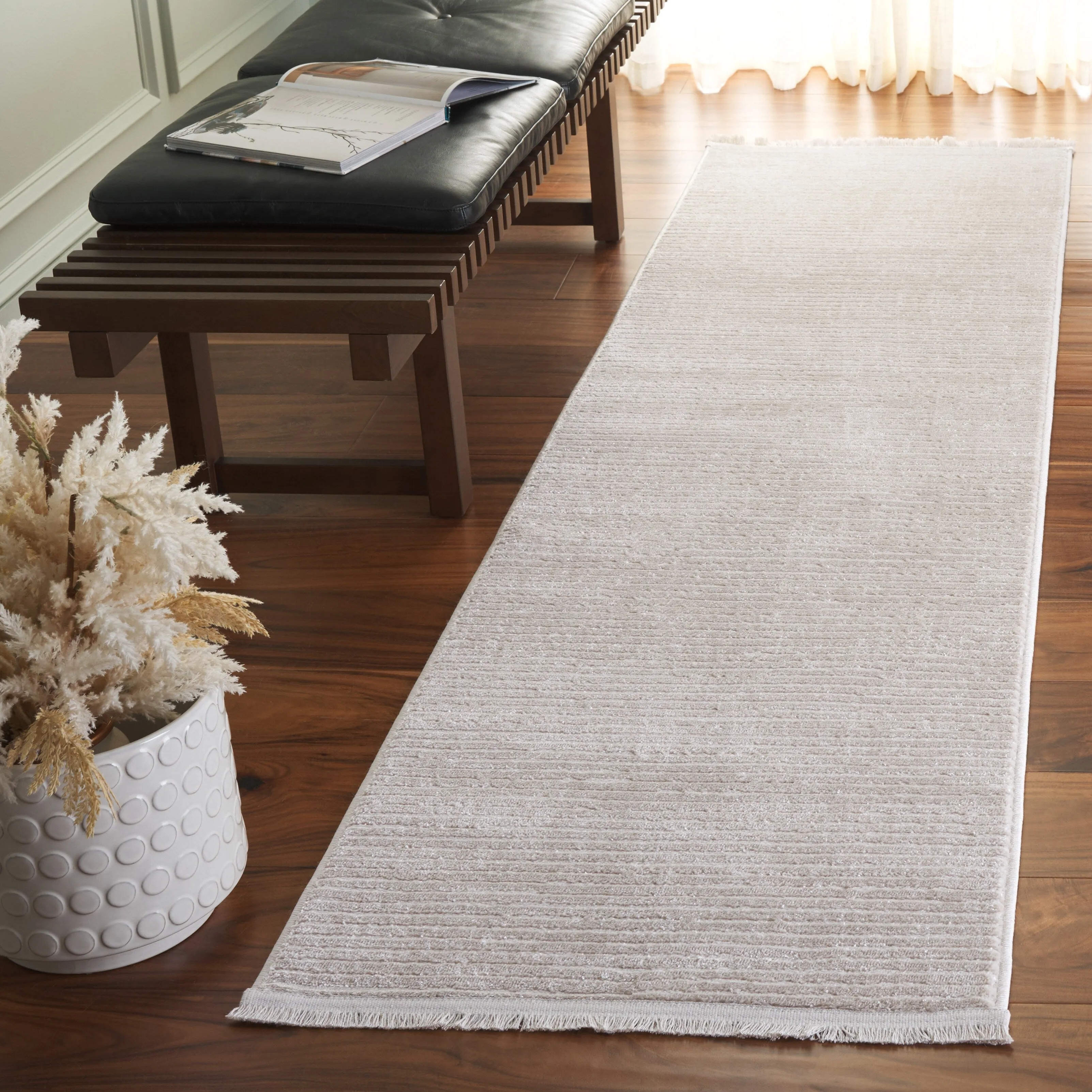SAFAVIEH Whisper Cathalijne Contemporary Stripe Fringe Rug