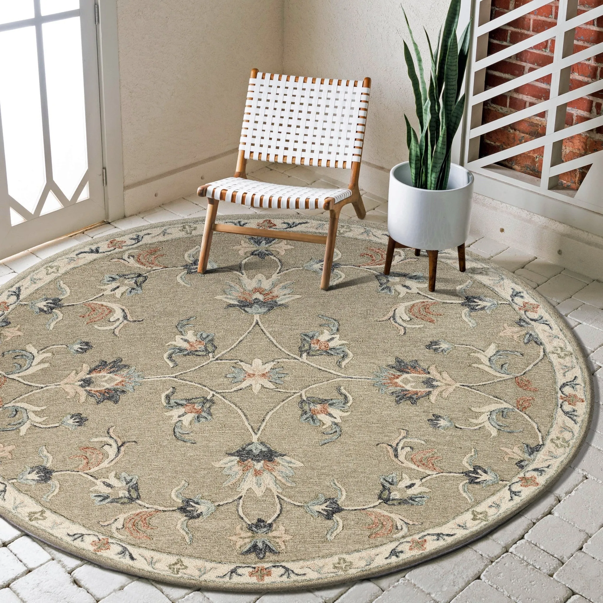Sevita Mirroring Floral Bloom Area Rug