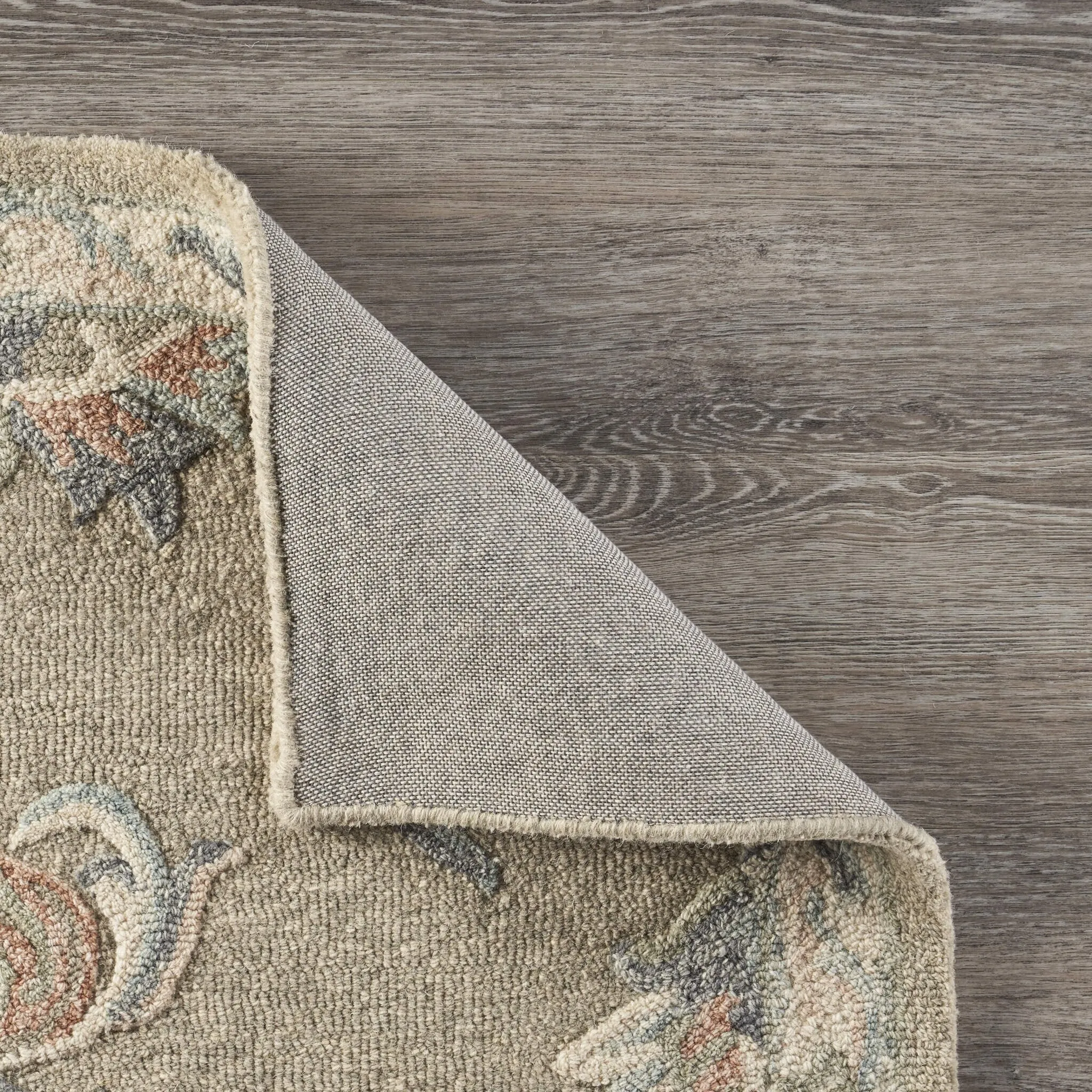 Sevita Mirroring Floral Bloom Area Rug