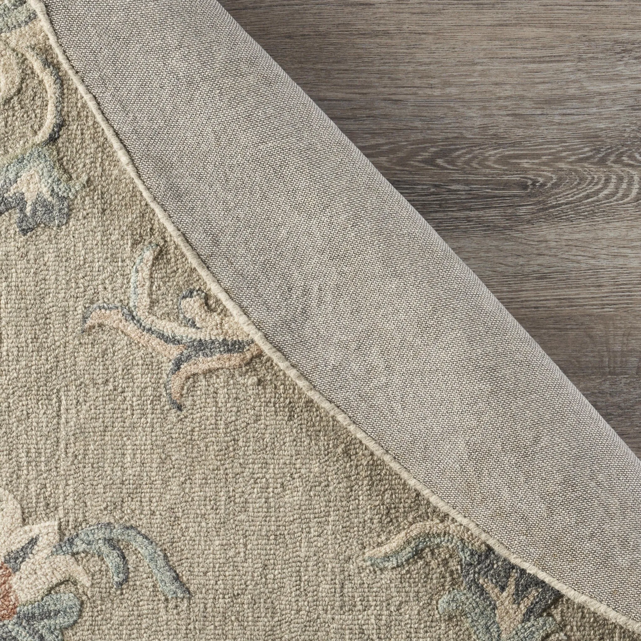 Sevita Mirroring Floral Bloom Area Rug