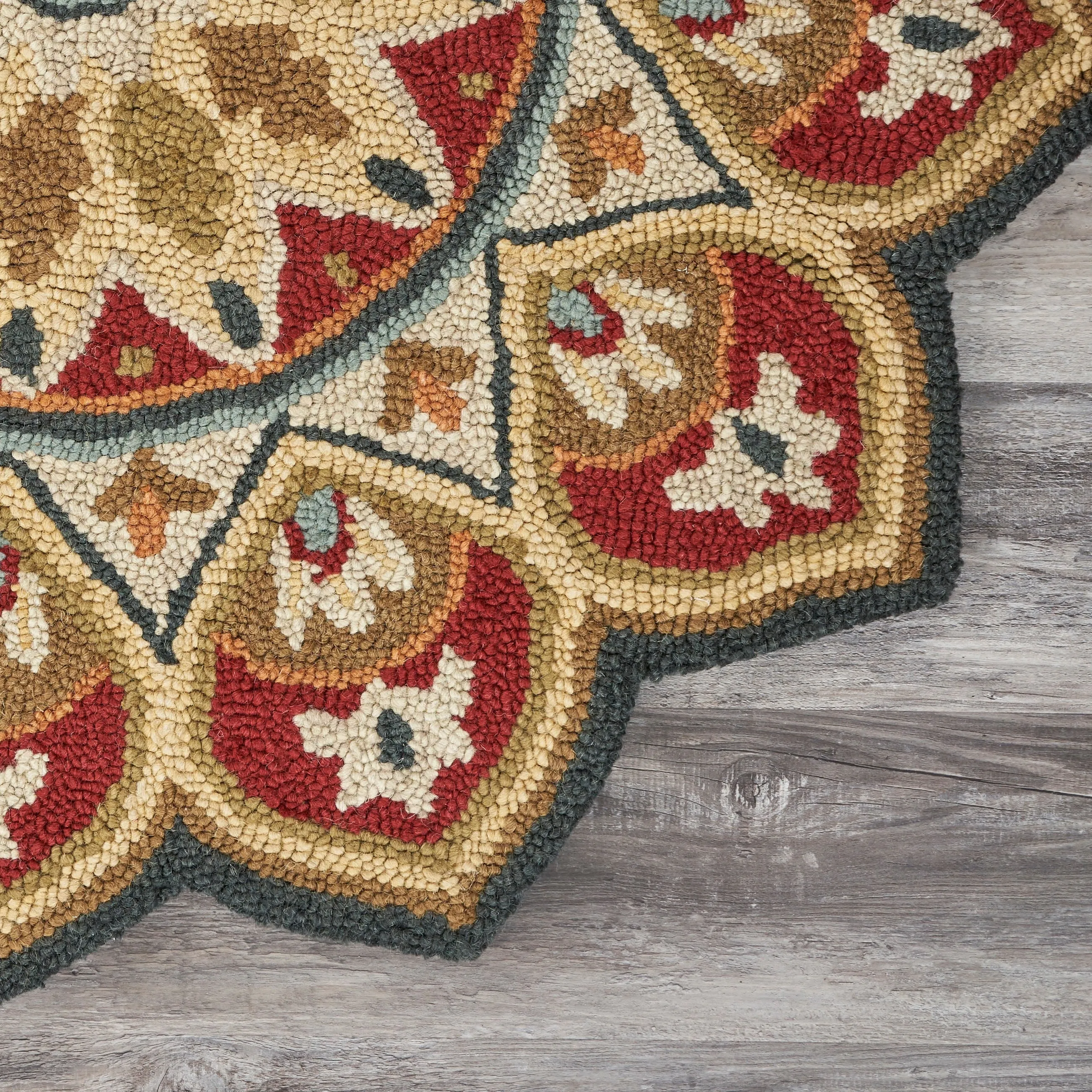 Sevita Red Sunflower Area Rug - 6'0 Round - 6'0 Round