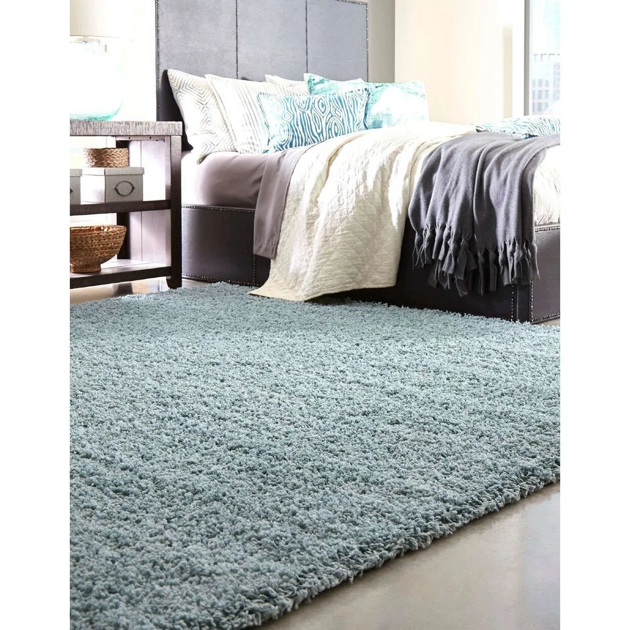 Shag Laurian Collection Area Rug