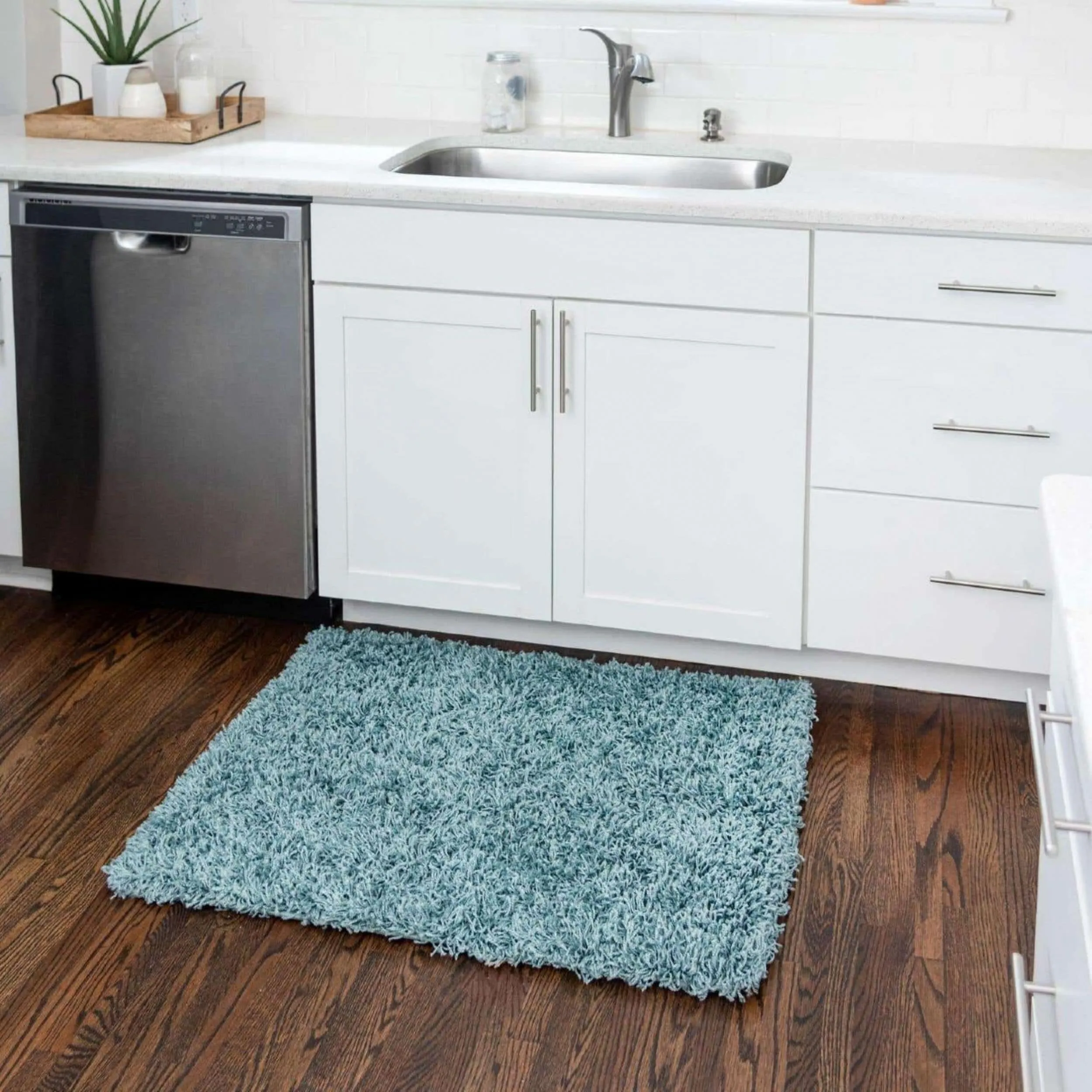 Shag Laurian Collection Area Rug