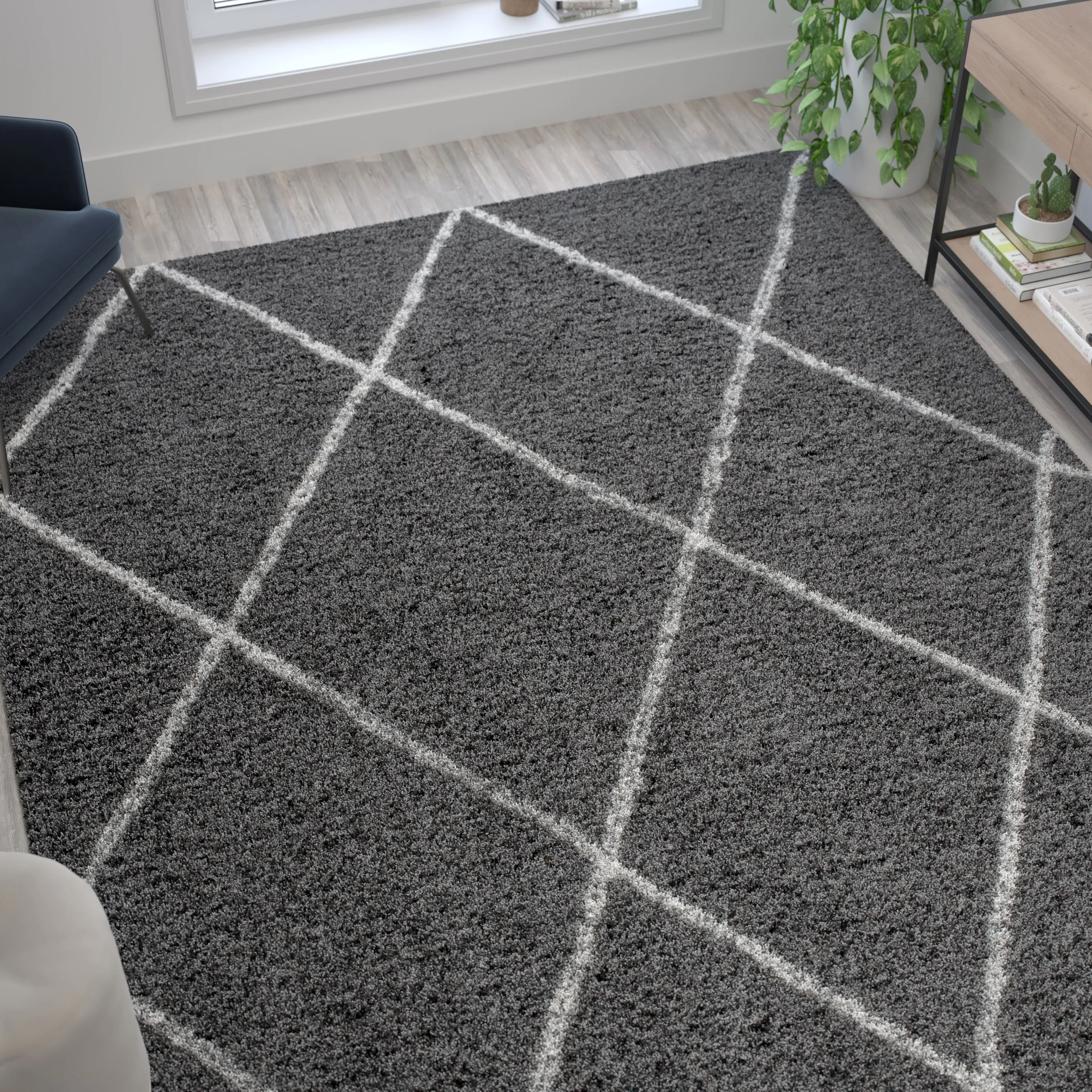 Shag Style Diamond Trellis Area Rug