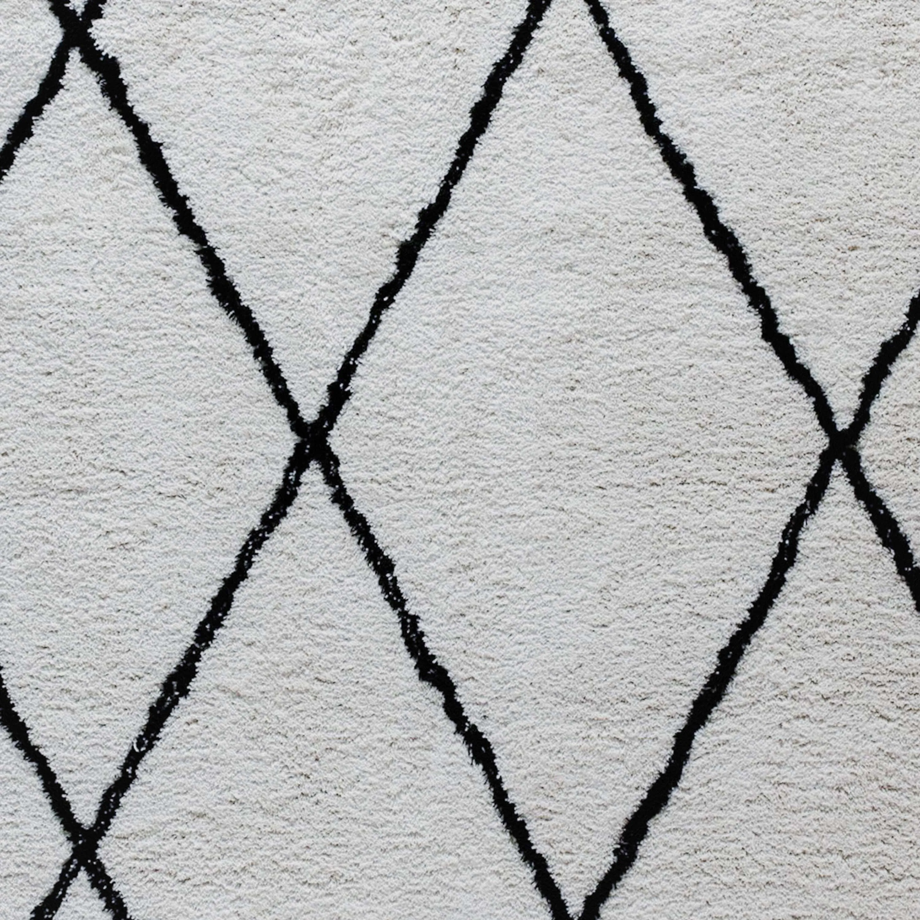 Shag Style Diamond Trellis Area Rug