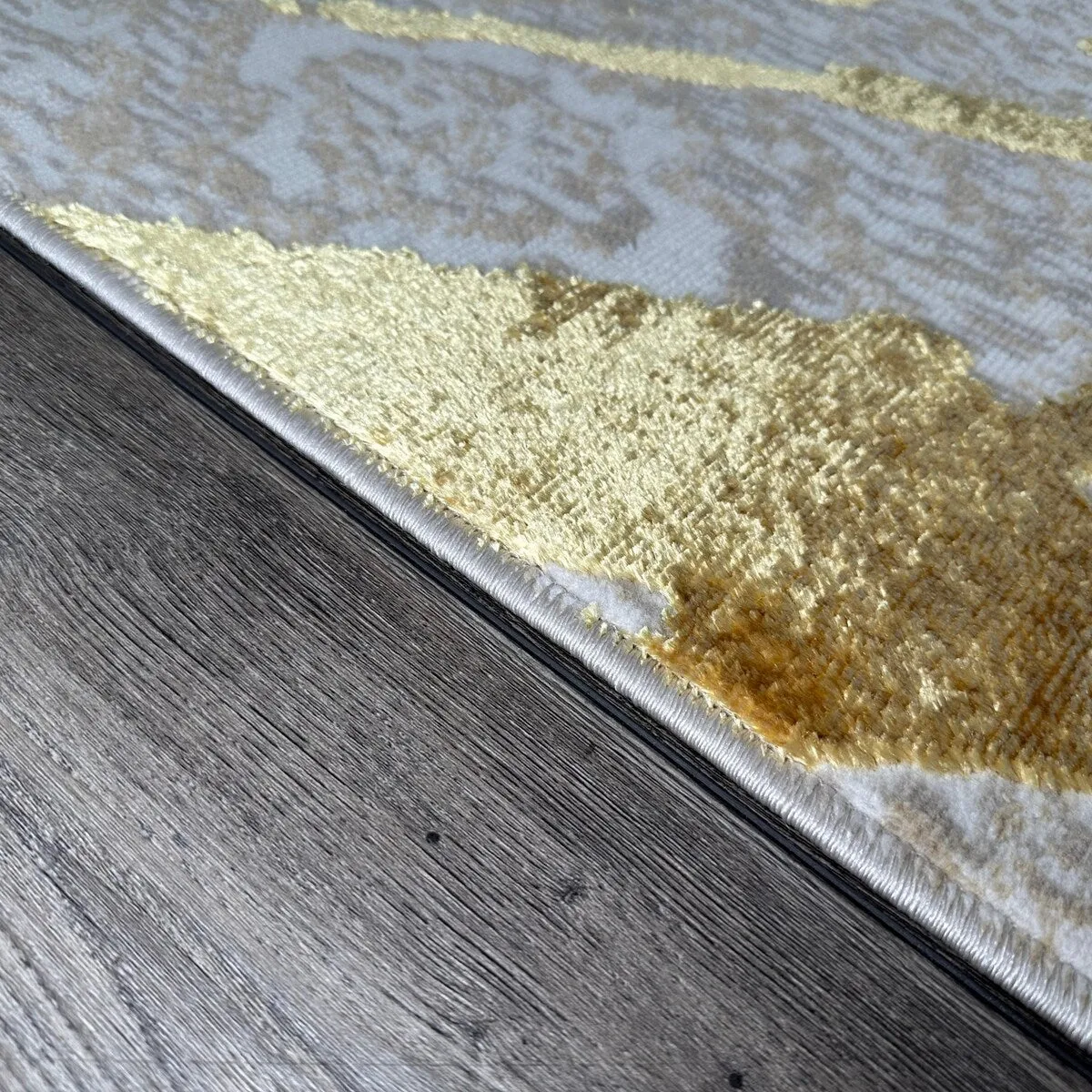 Shifra Abstract Area Rug