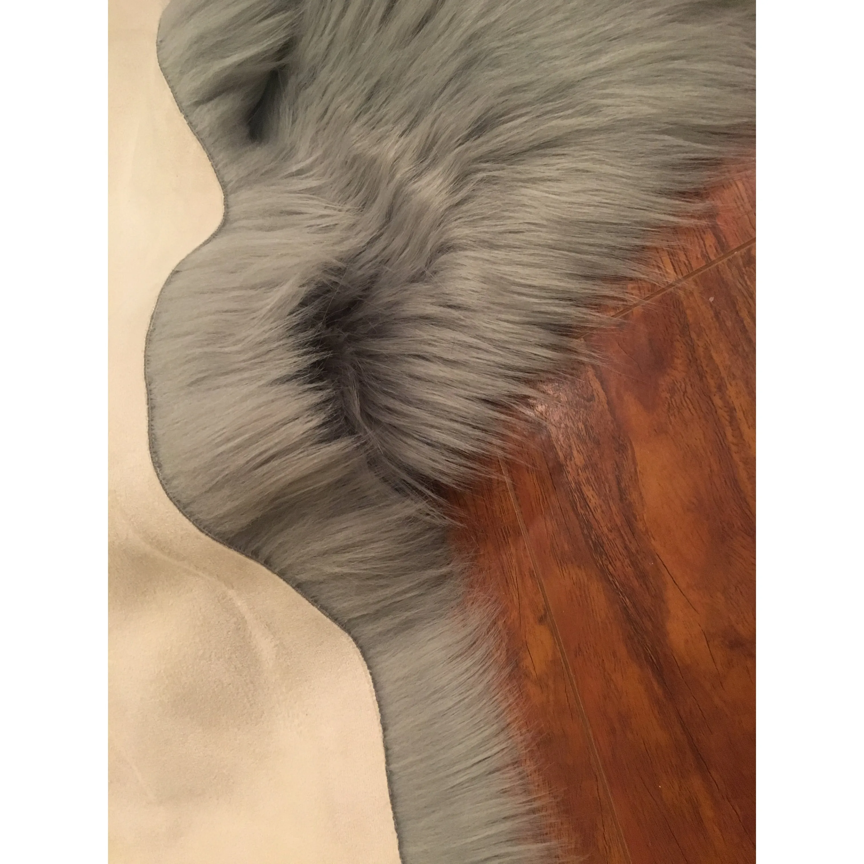 Silver Orchid Nansen Luxurious Faux Sheepskin Thick Shag Area Rug