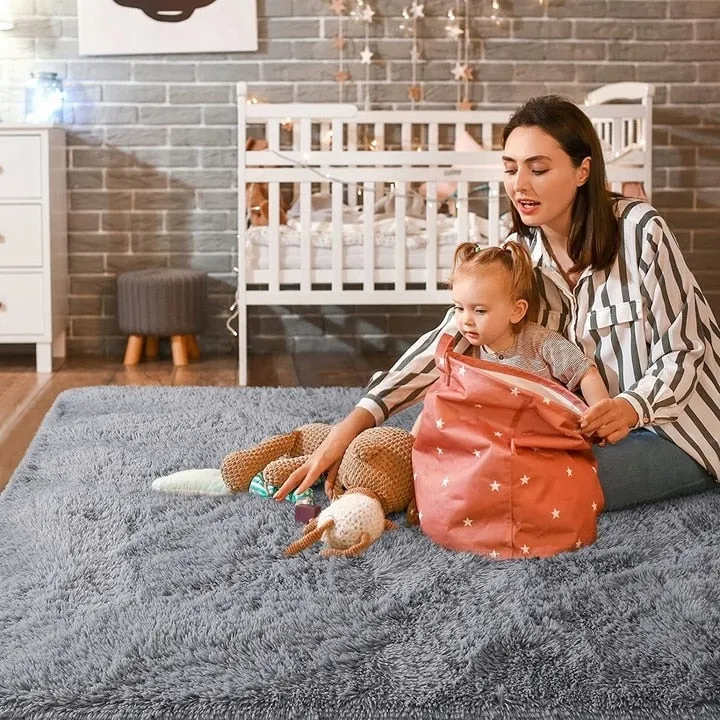 Soft Indoor Area Rug Modern Fluffy Home Carpet - 4' x 5.3'