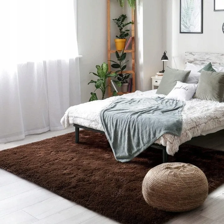 Soft Indoor Area Rug Modern Fluffy Home Carpet - 4' x 5.3'