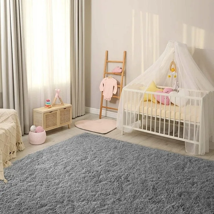 Soft Indoor Area Rug Modern Fluffy Home Carpet - 4' x 5.3'
