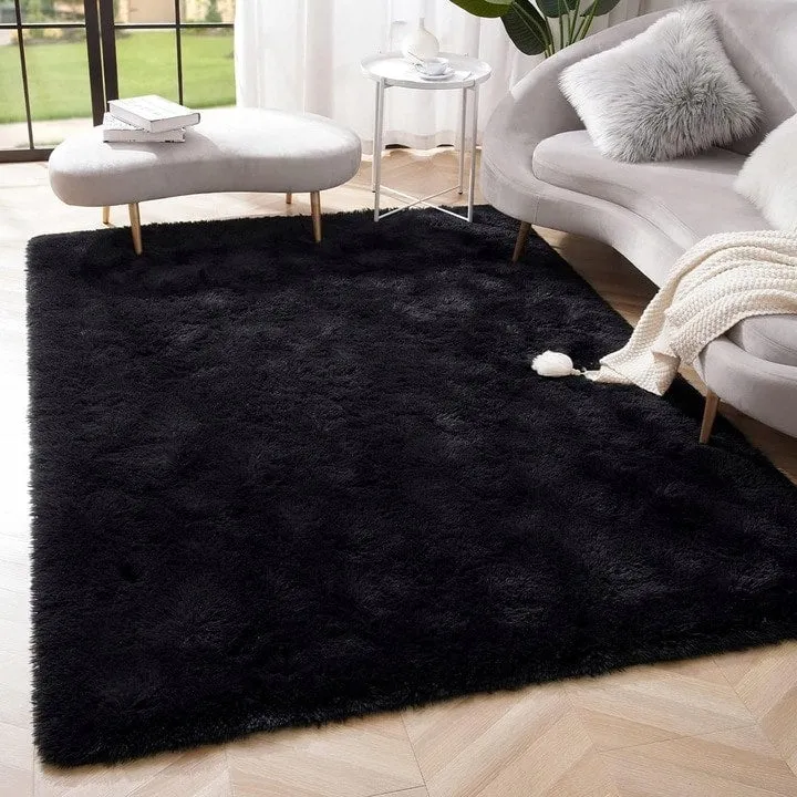Soft Indoor Area Rug Modern Fluffy Home Carpet - 4' x 5.3'