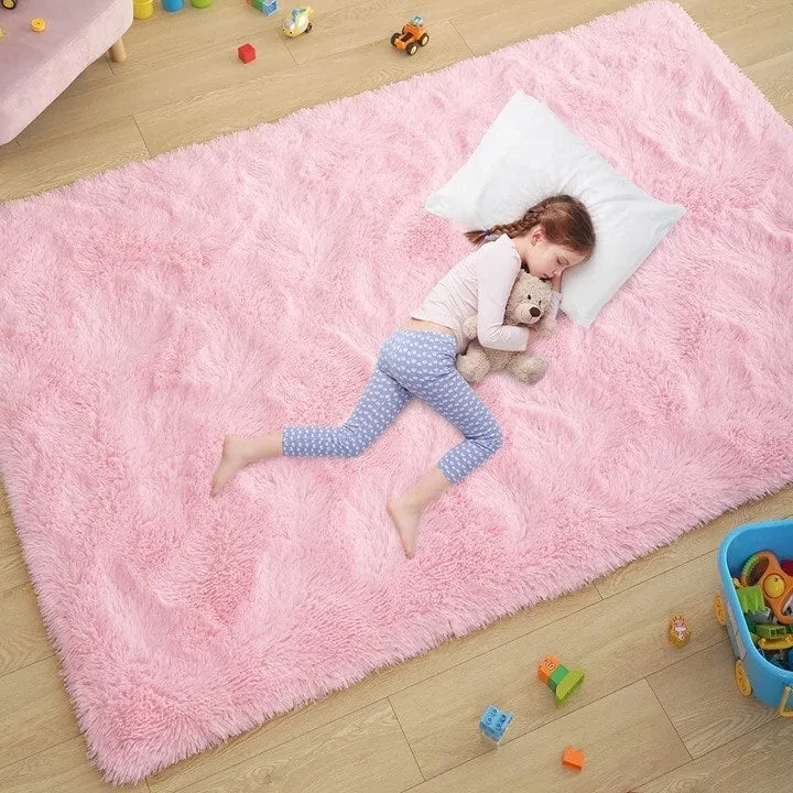 Soft Indoor Area Rug Modern Fluffy Home Carpet - 4' x 5.3'