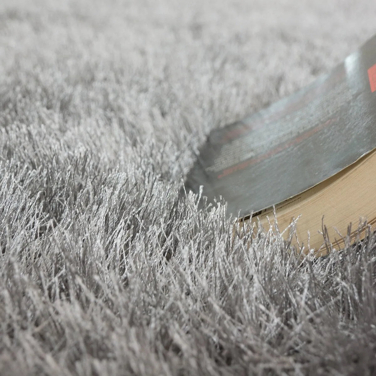 Soft Shag Rug For Bedroom & Living-Room Glossy Yarn