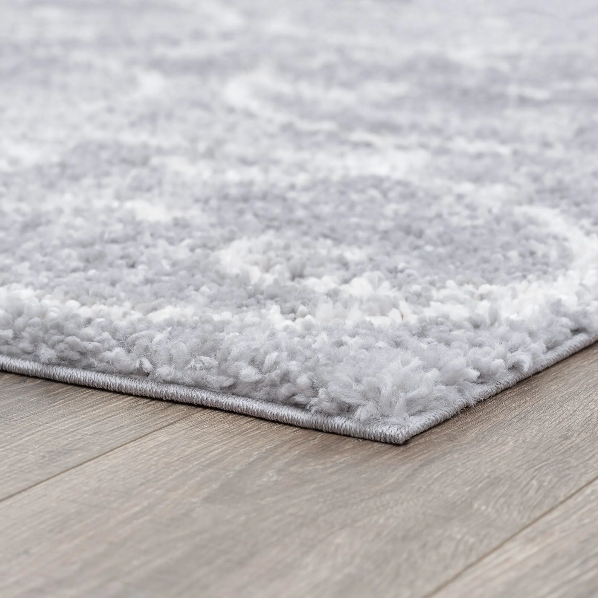 Sohni Shag Farmhouse Floral Indoor Area Rug