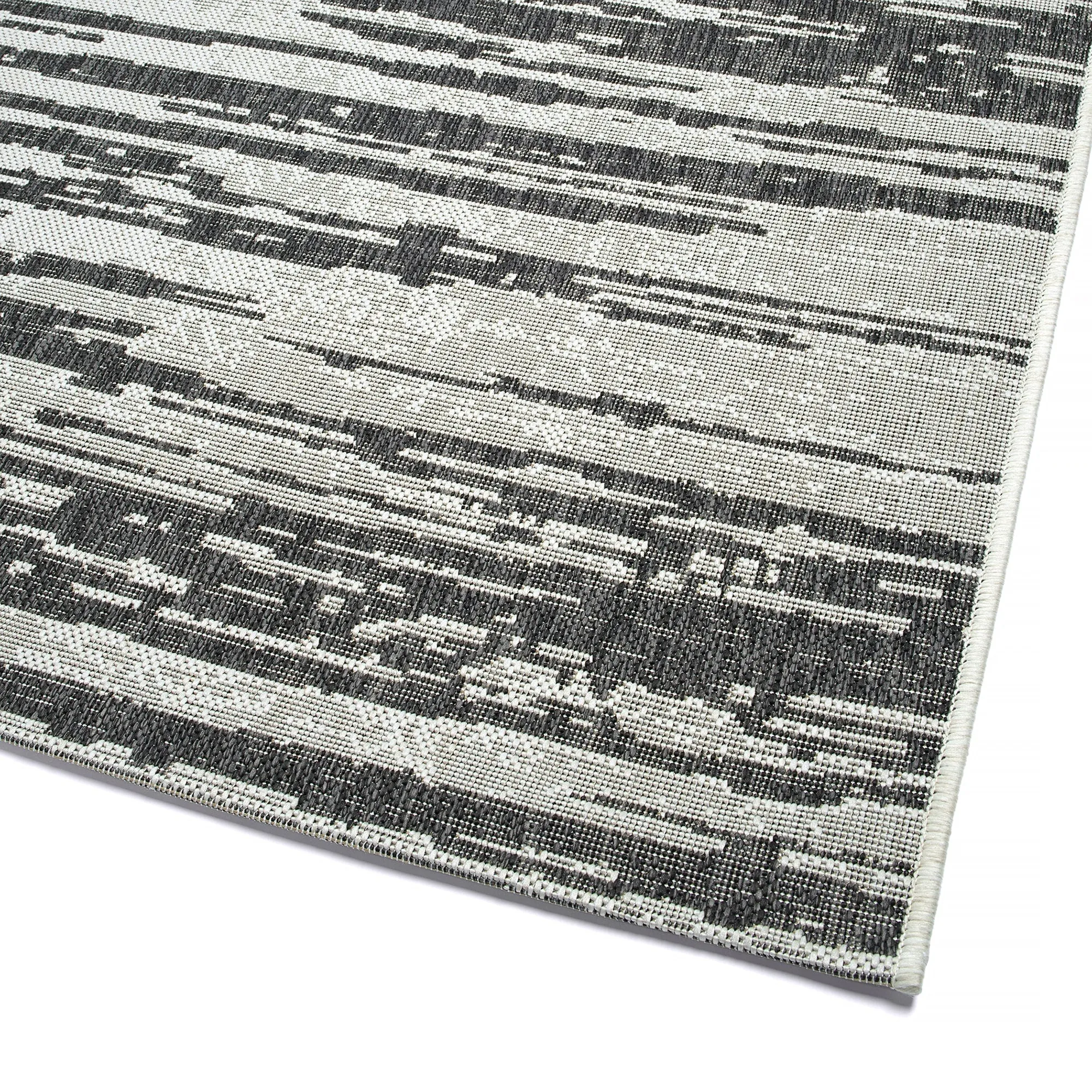 Soleri Charcoal Machine-Made Indoor/Outdoor Flatweave Area Rug