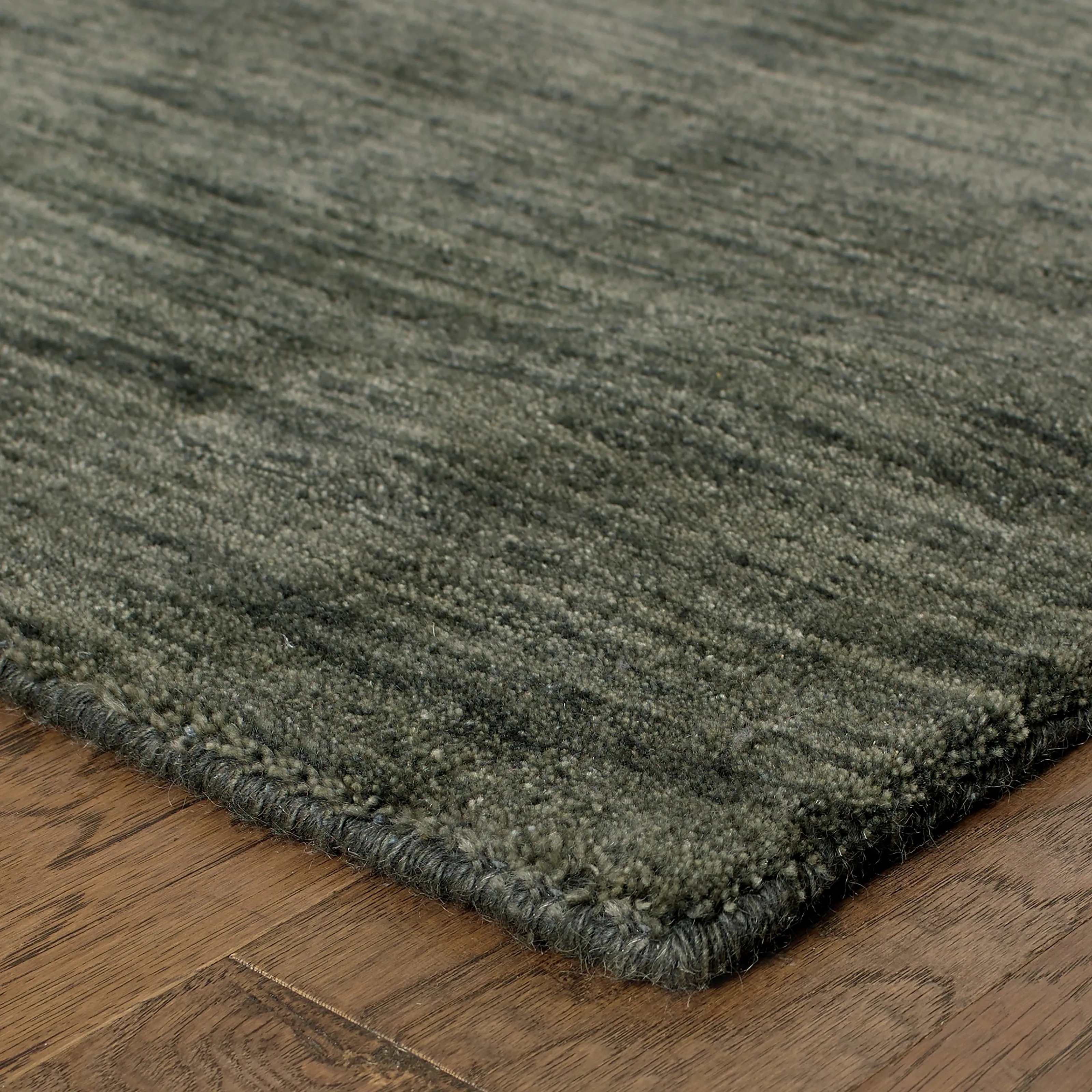 Style Haven Heathered Solid Hand-crafted Plush Wool Area Rug